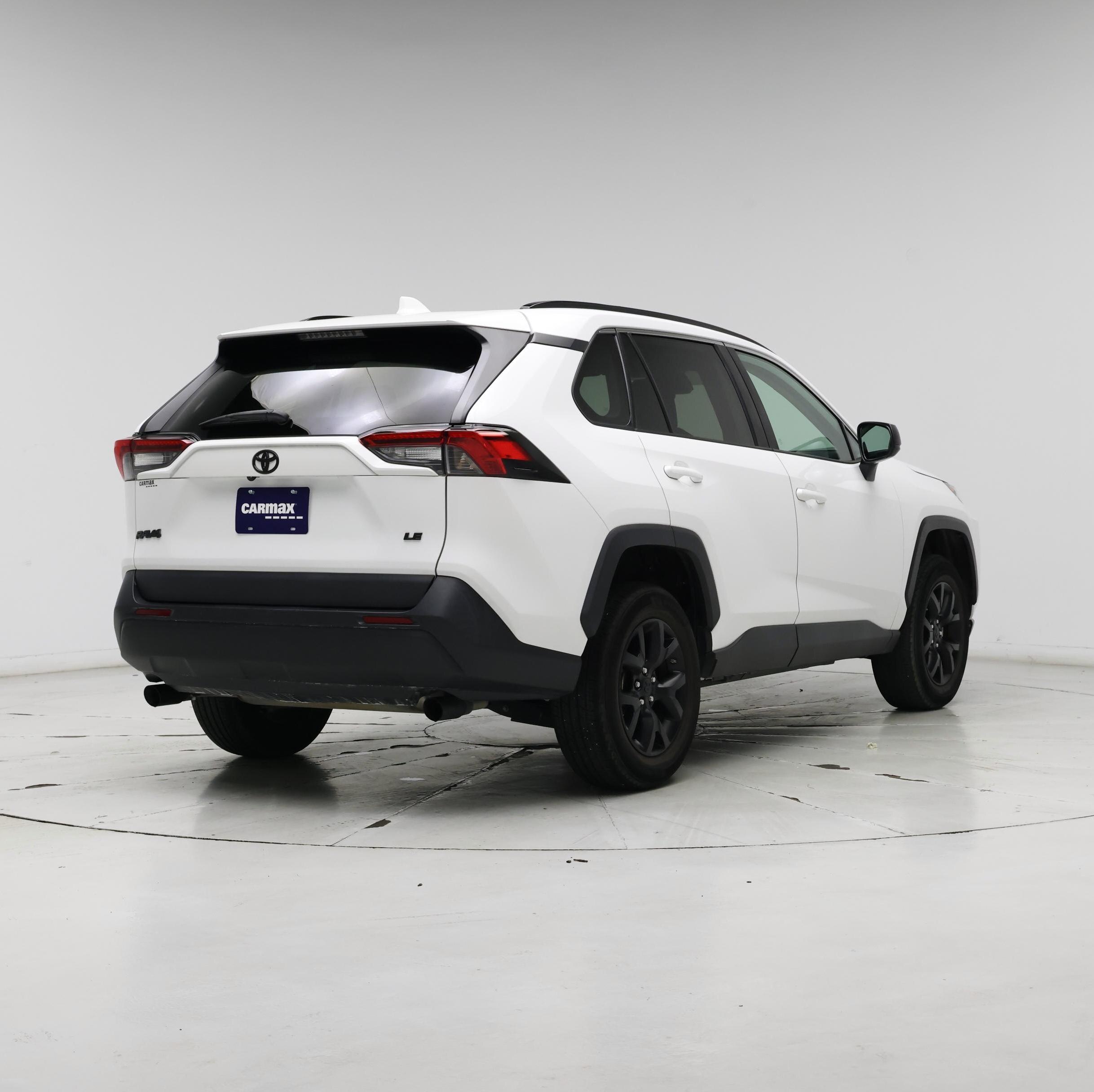 Thumbnail: 2021 Toyota RAV4 - 8