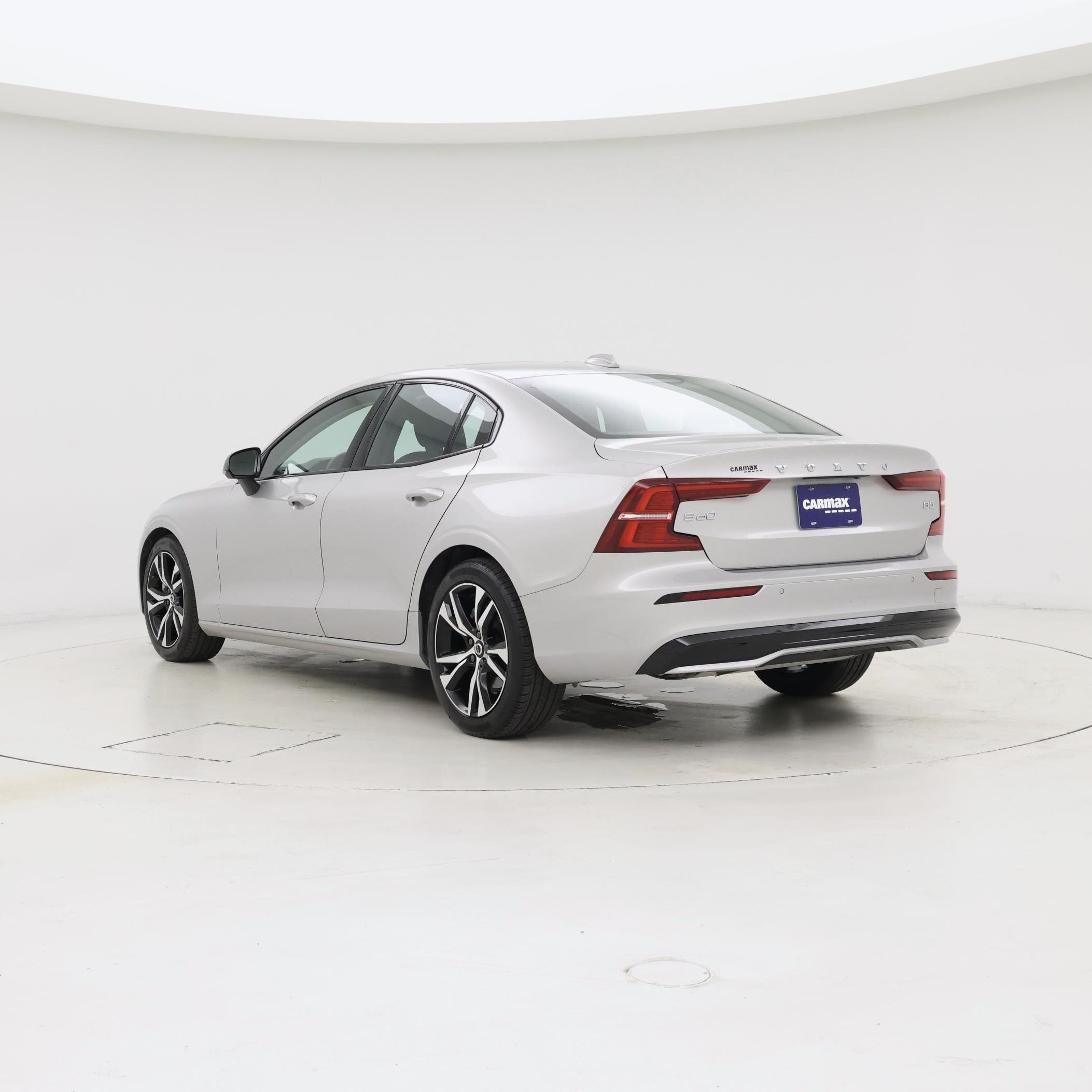 Thumbnail: 2025 Volvo S60 - 2