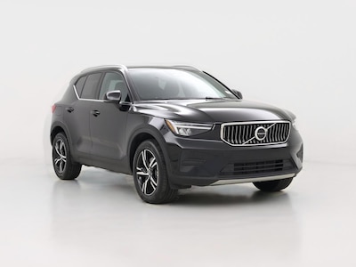 Black 2025 Volvo XC40 B5 Core Bright Theme