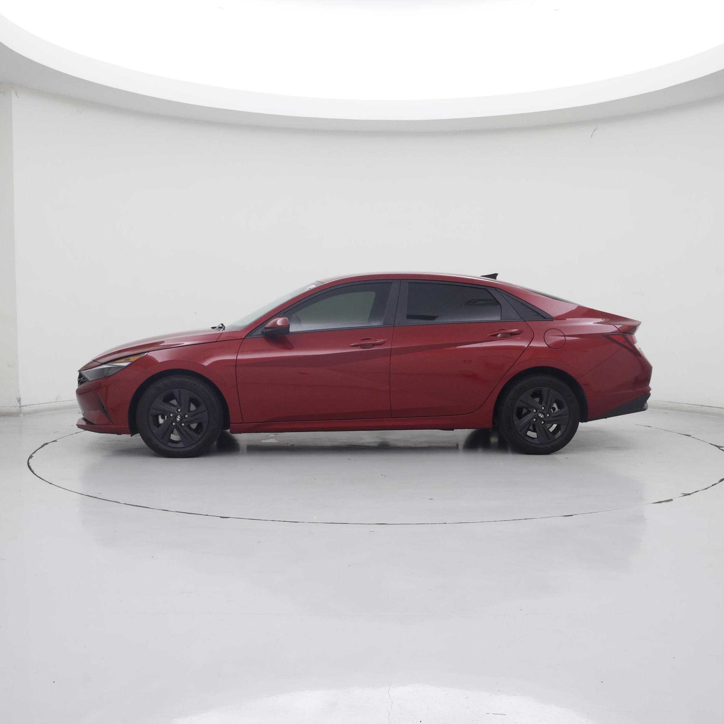 Thumbnail: 2023 Hyundai Elantra - 3