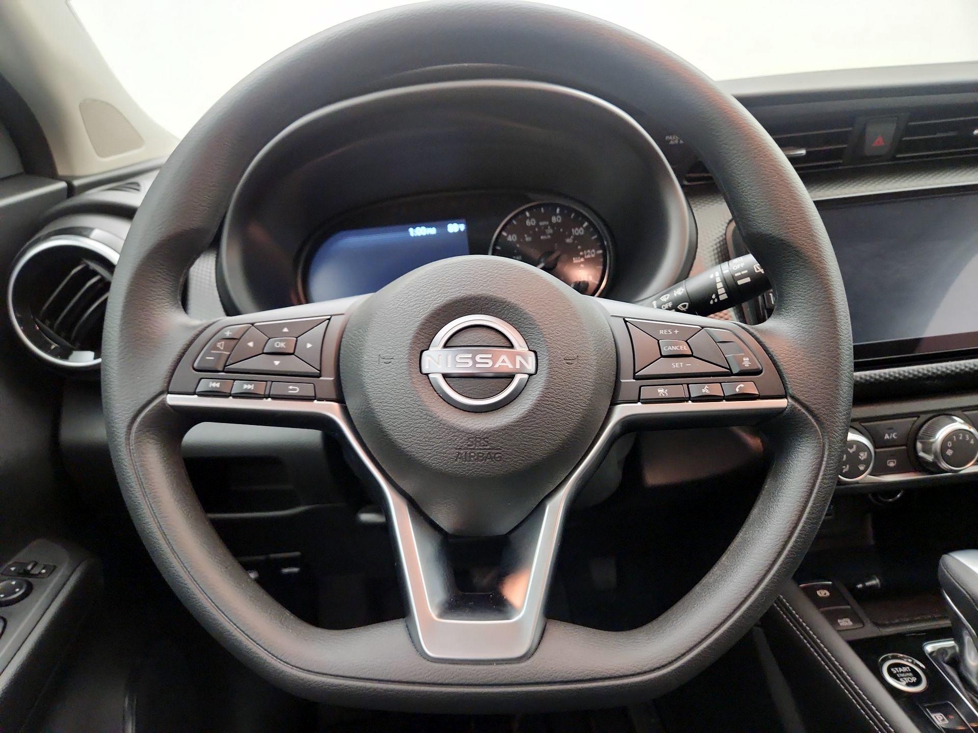 Thumbnail: 2023 Nissan Kicks - 10