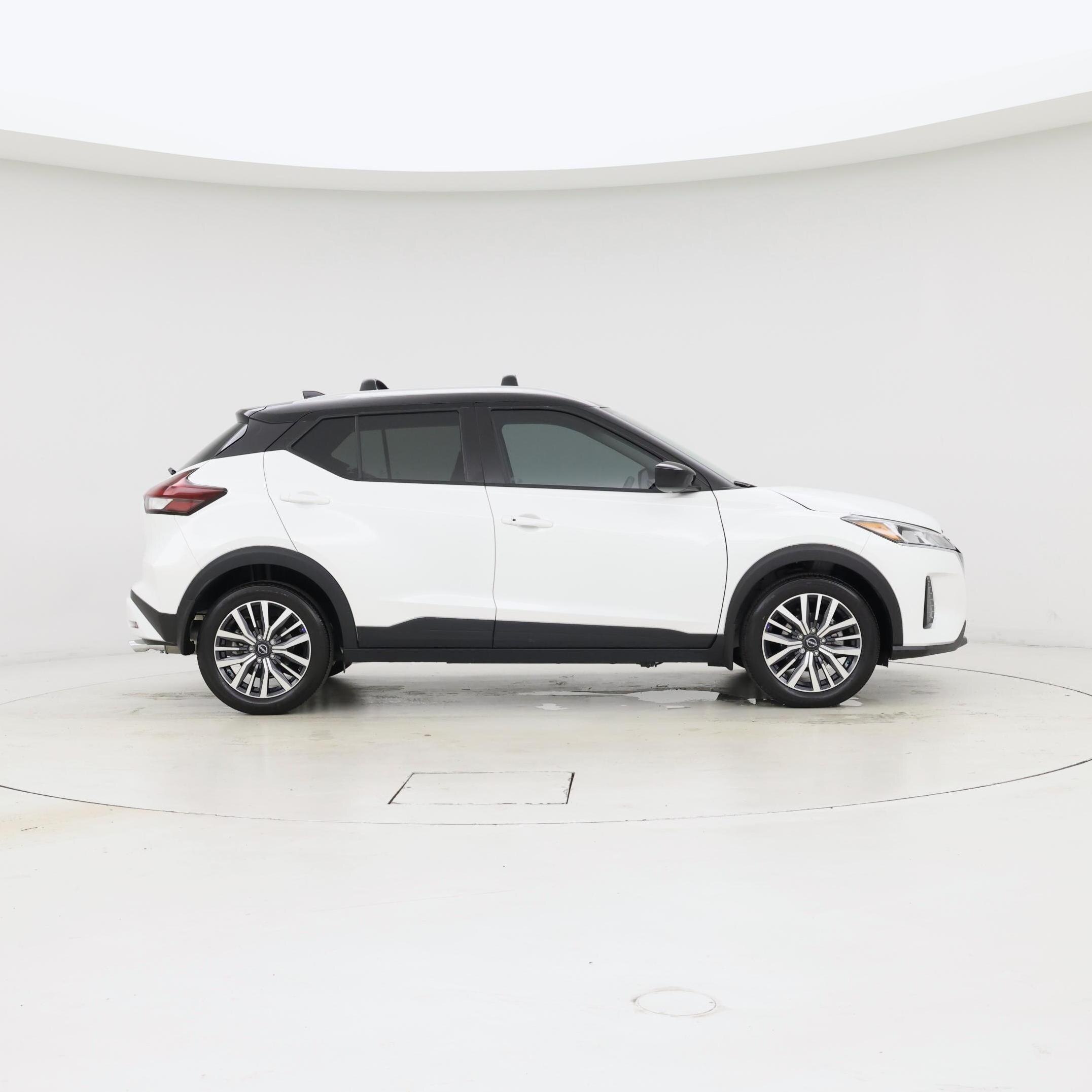 Thumbnail: 2023 Nissan Kicks - 7