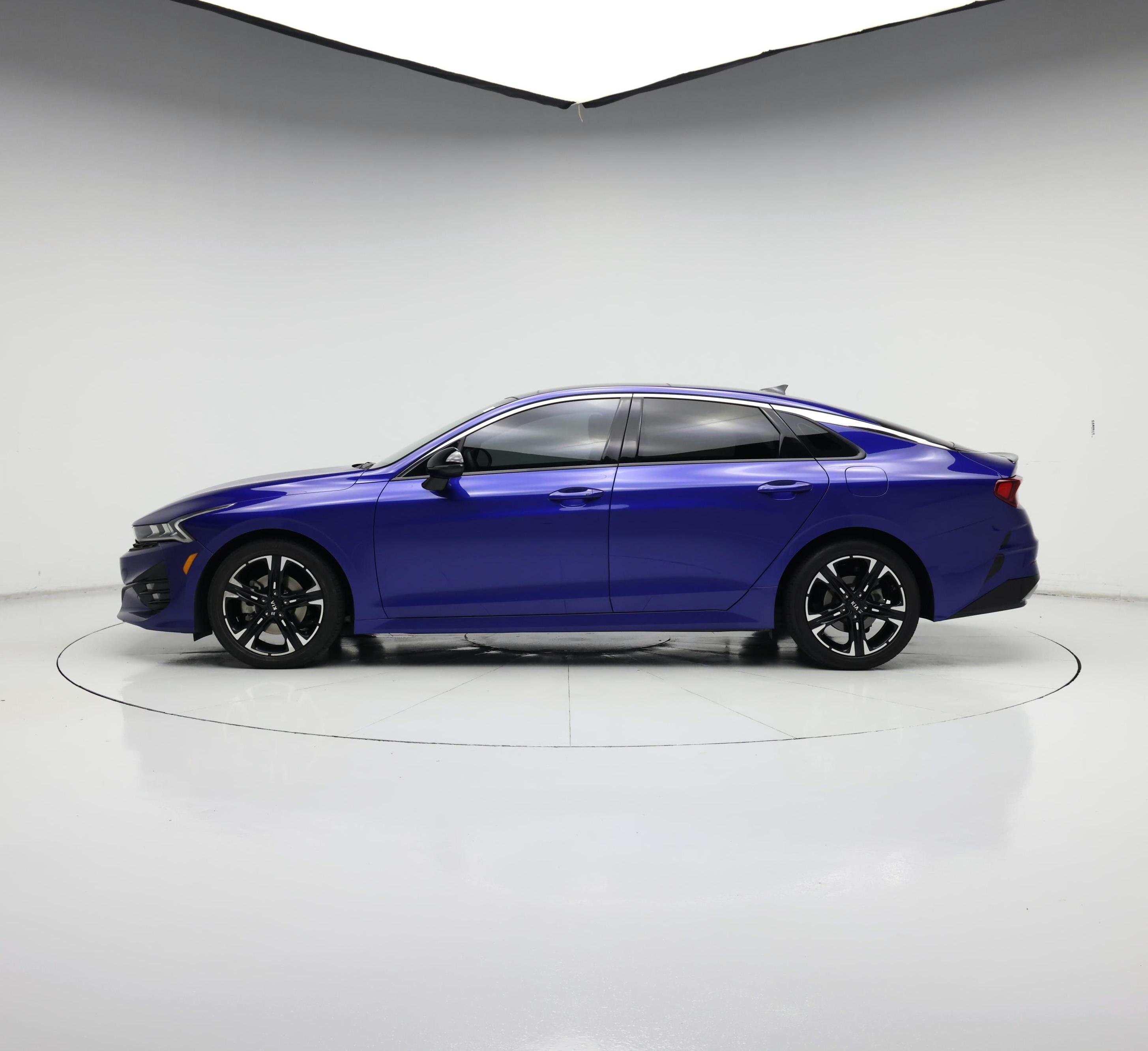 Thumbnail: 2021 Kia K5 - 3