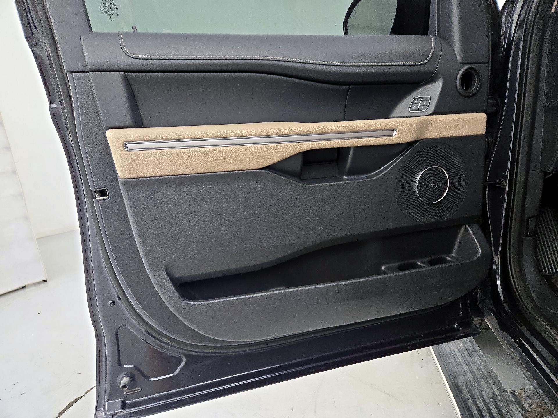 Thumbnail: 2024 Ford Expedition MAX - 12