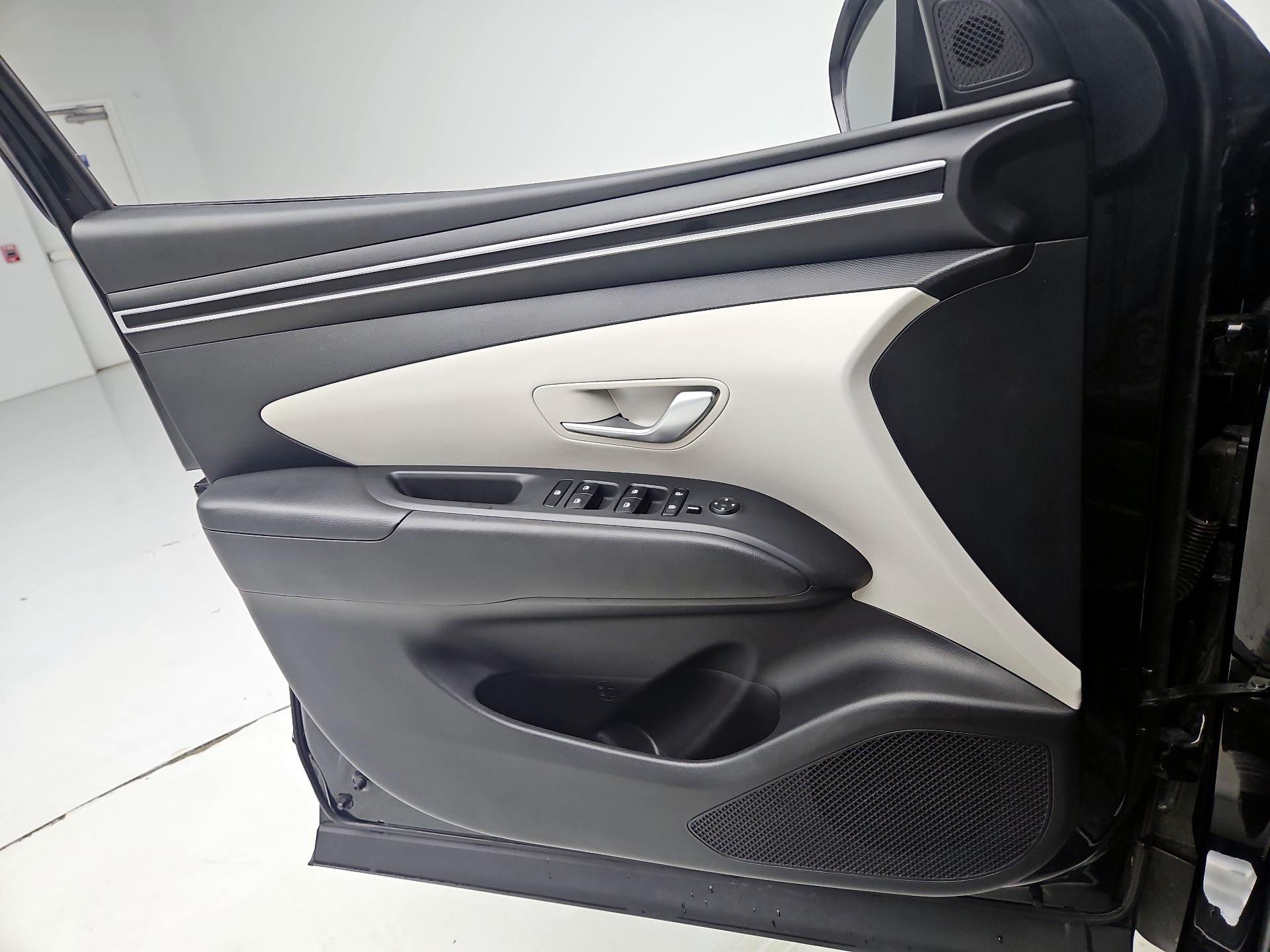 Thumbnail: 2023 Hyundai Tucson - 12