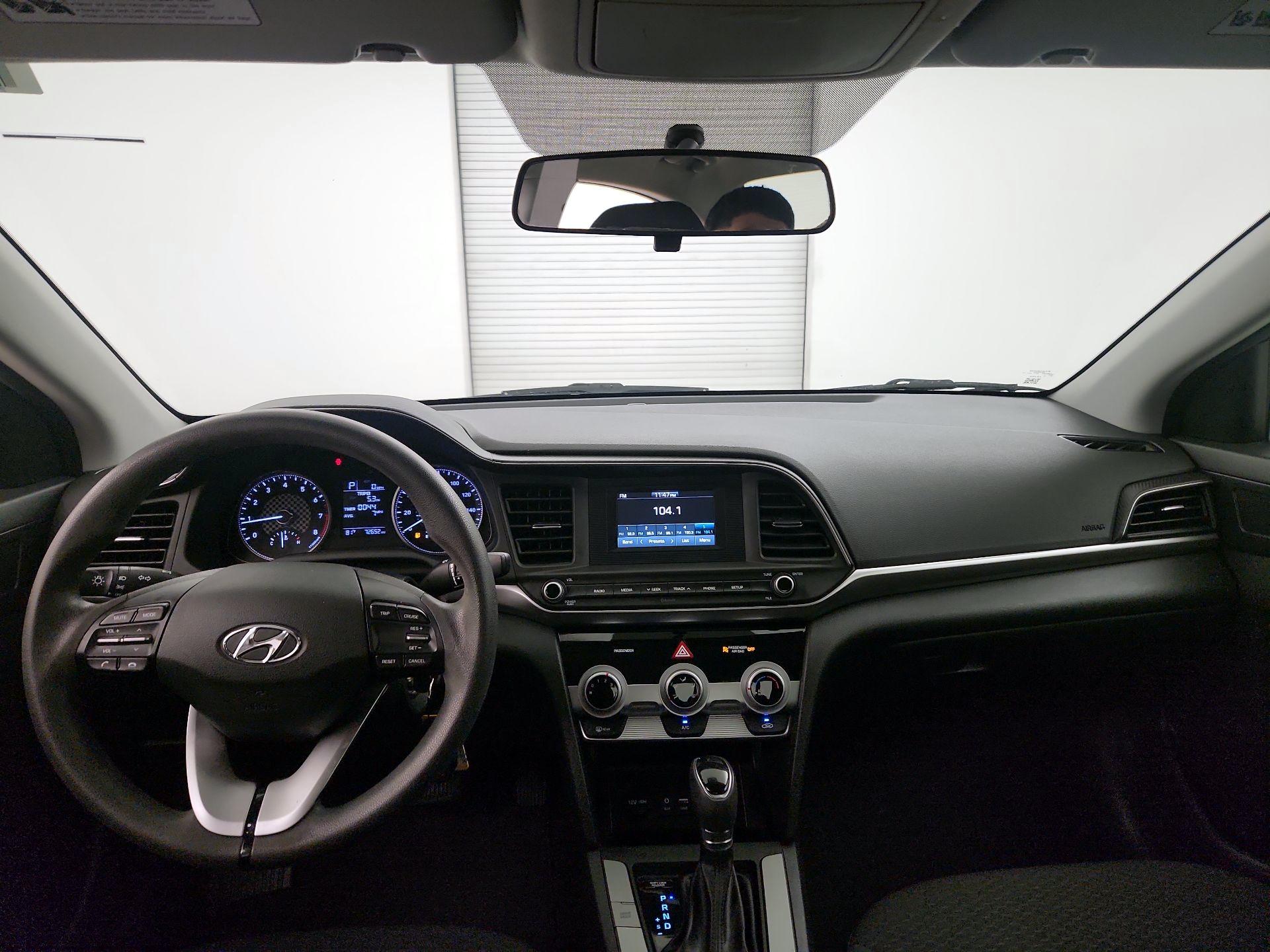 Thumbnail: 2019 Hyundai Elantra - 9