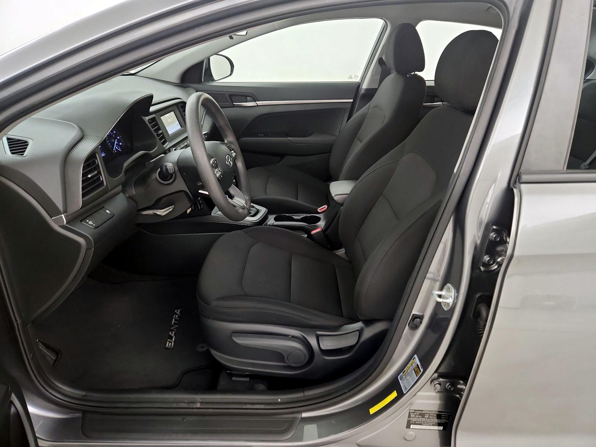 Thumbnail: 2019 Hyundai Elantra - 11