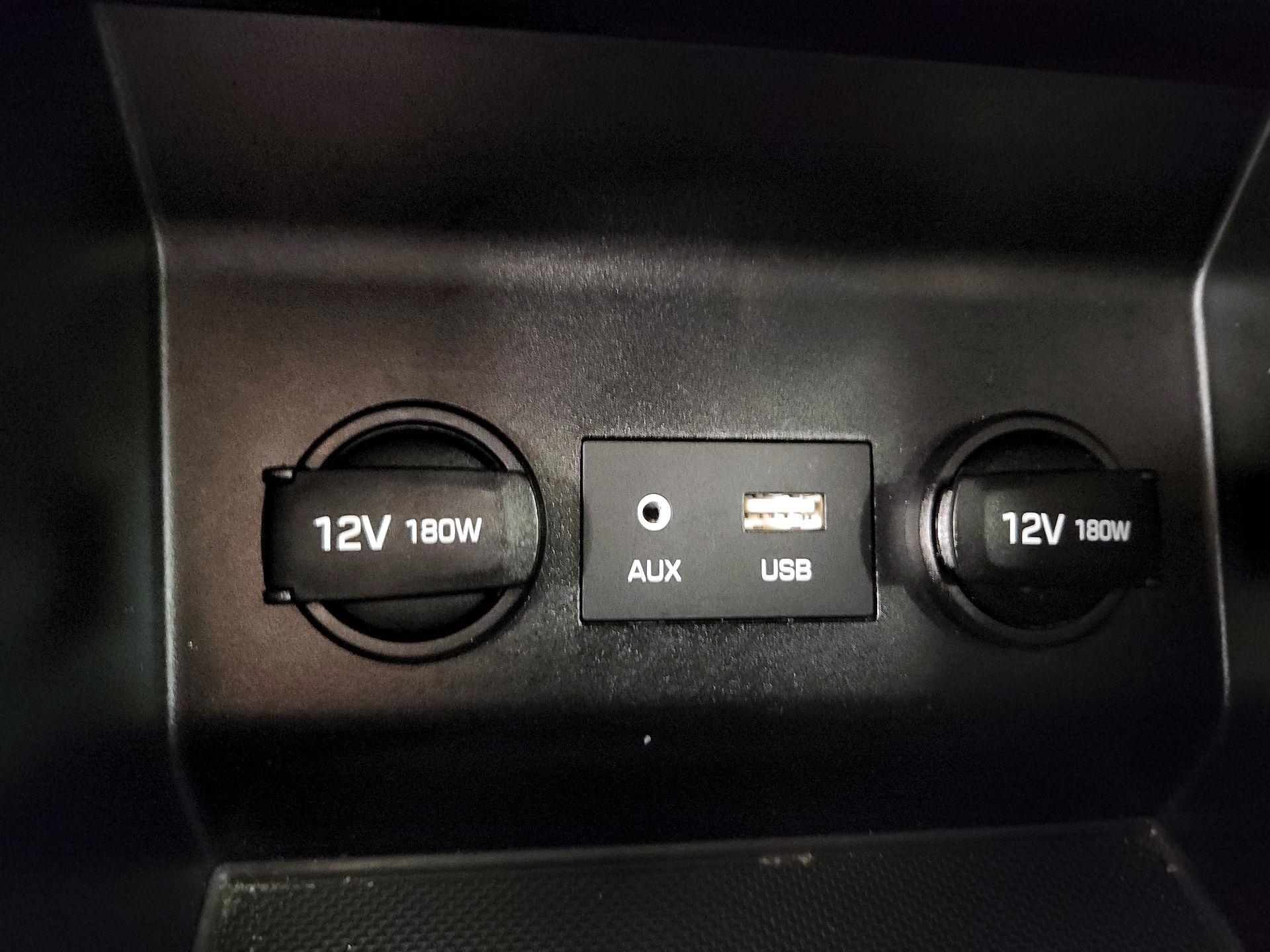 Thumbnail: 2019 Hyundai Elantra - 18