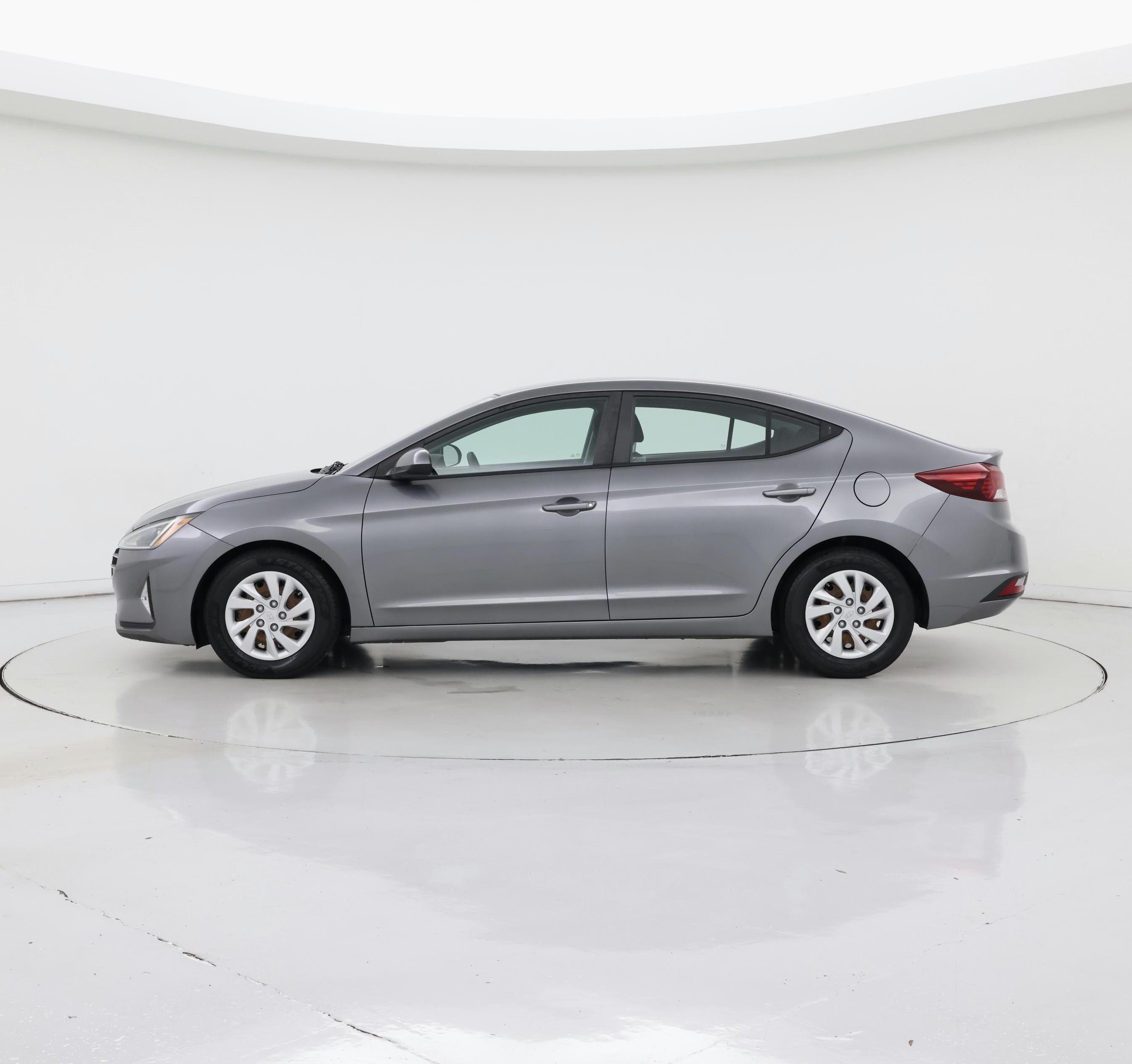 Thumbnail: 2019 Hyundai Elantra - 3