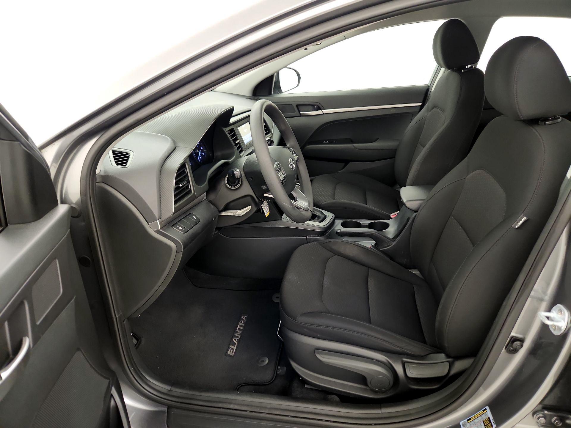 Thumbnail: 2019 Hyundai Elantra - 11
