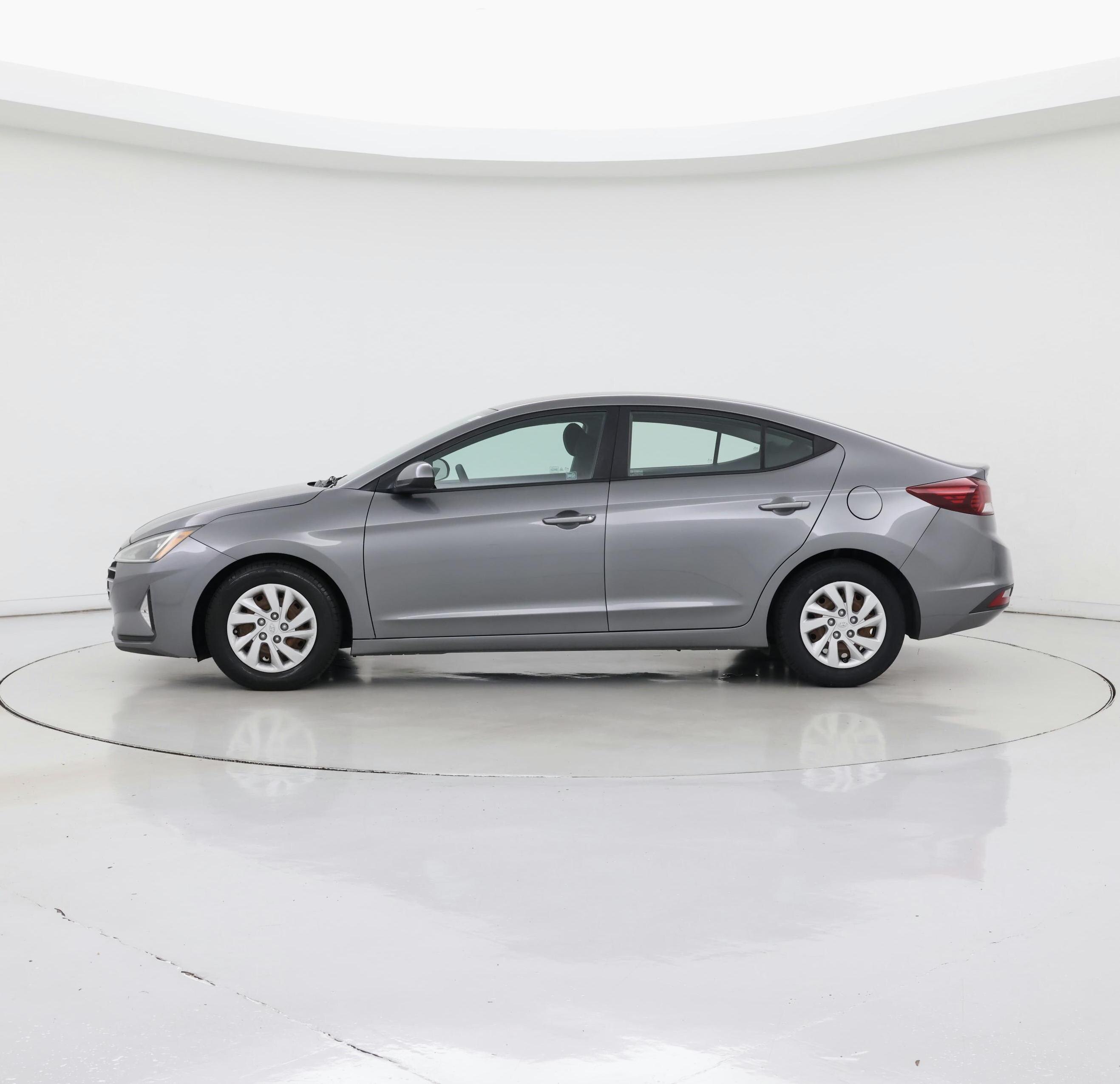 Thumbnail: 2019 Hyundai Elantra - 3