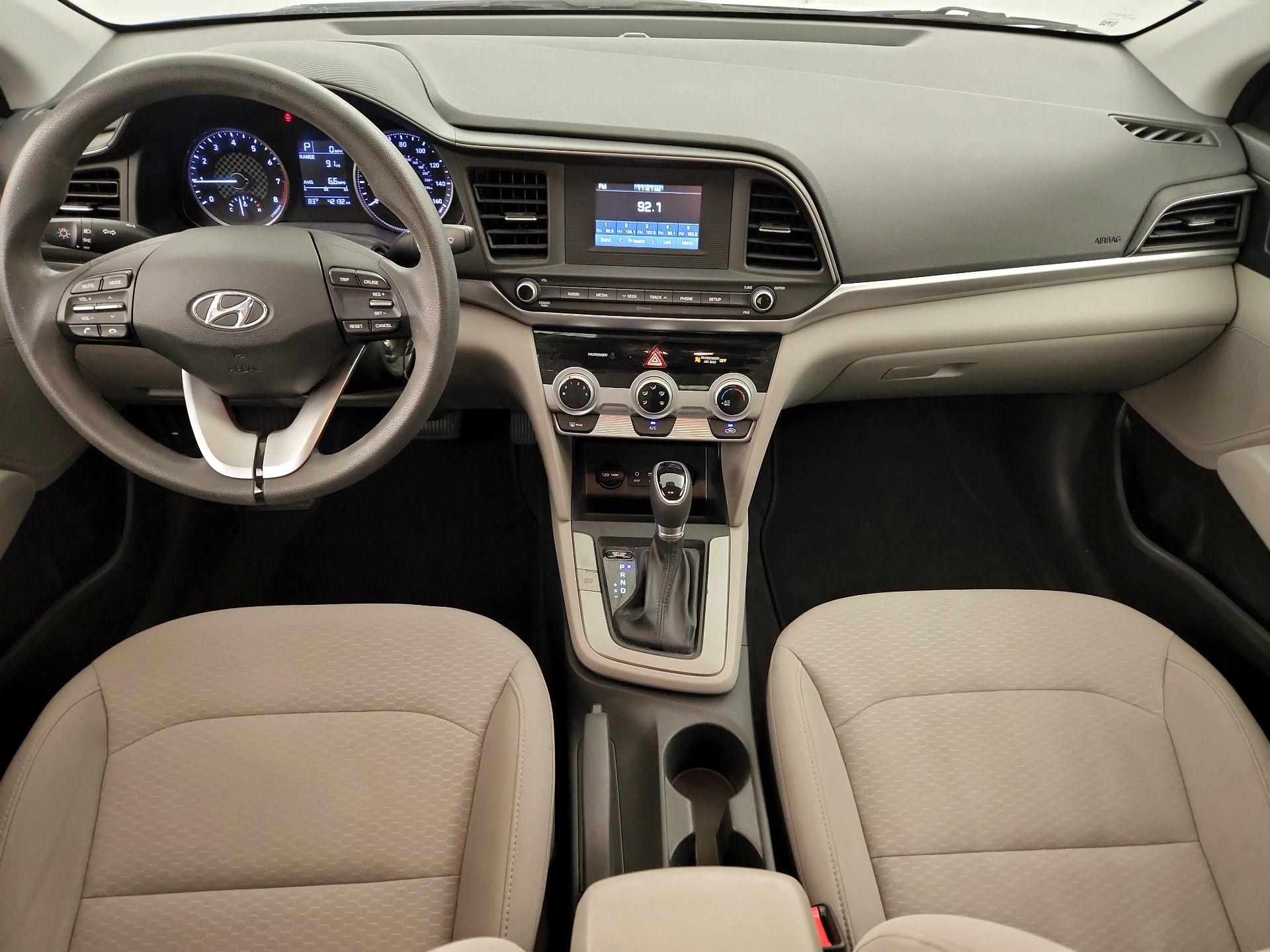 Thumbnail: 2019 Hyundai Elantra - 9
