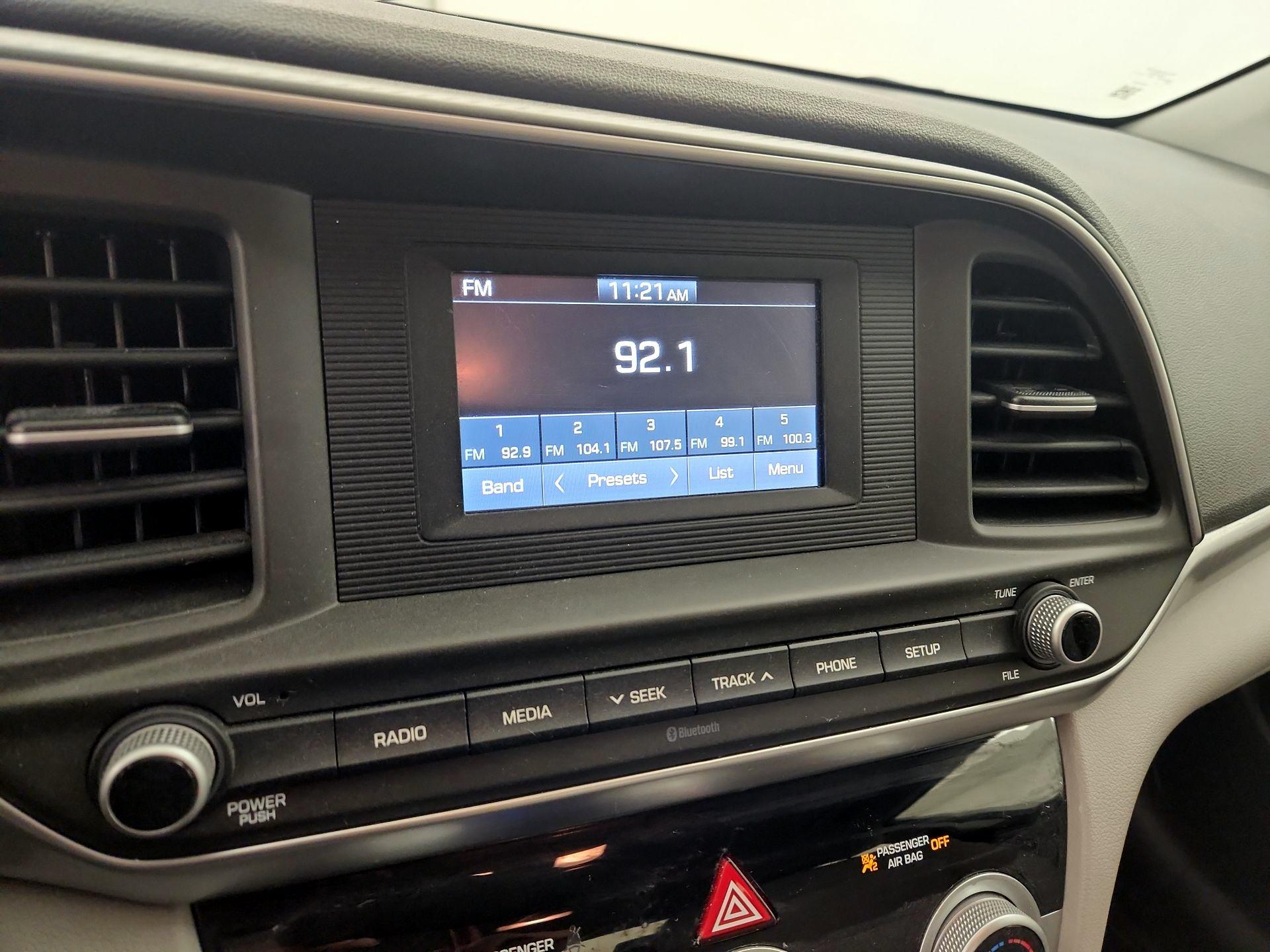Thumbnail: 2019 Hyundai Elantra - 15