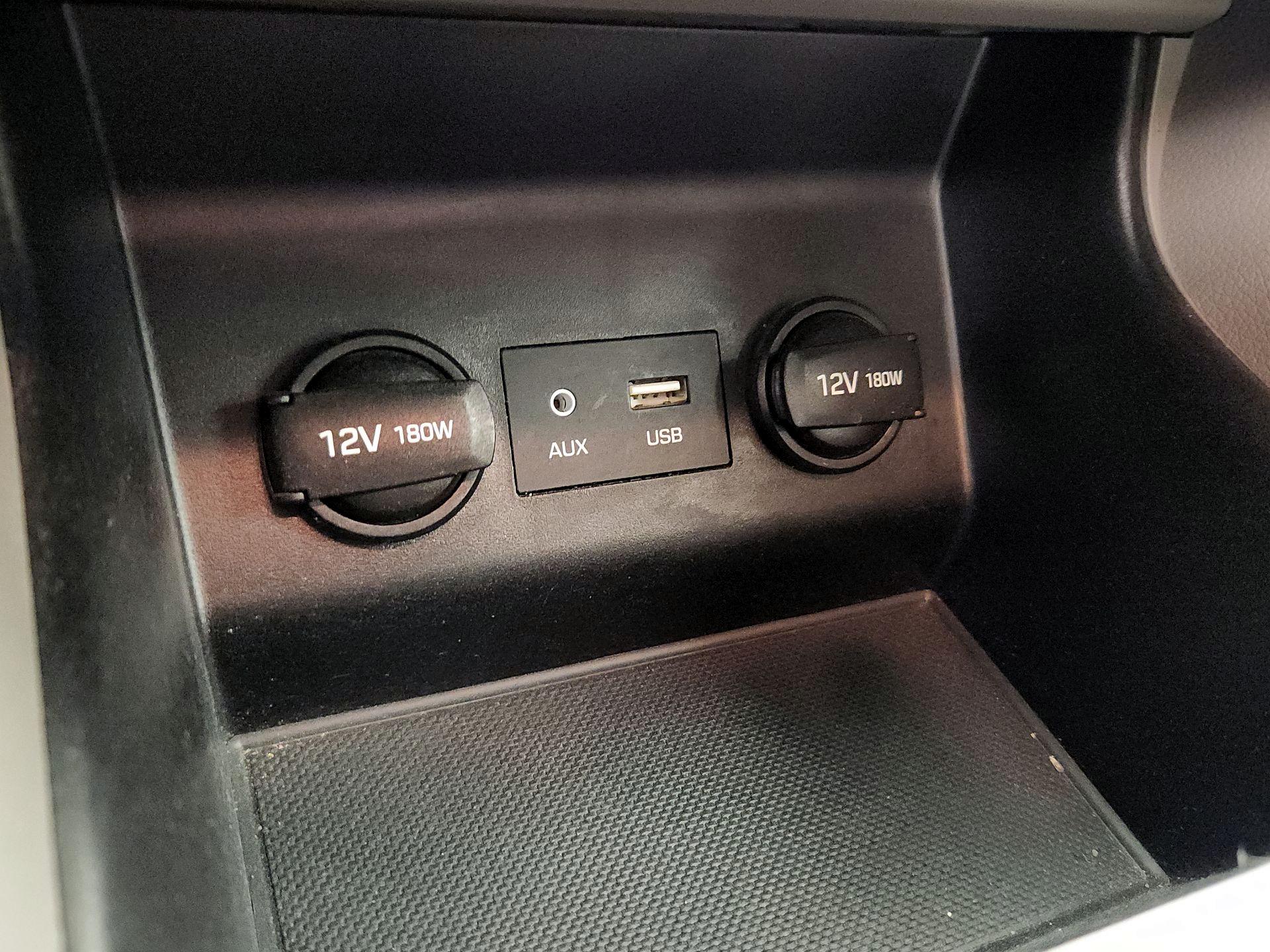 Thumbnail: 2019 Hyundai Elantra - 18