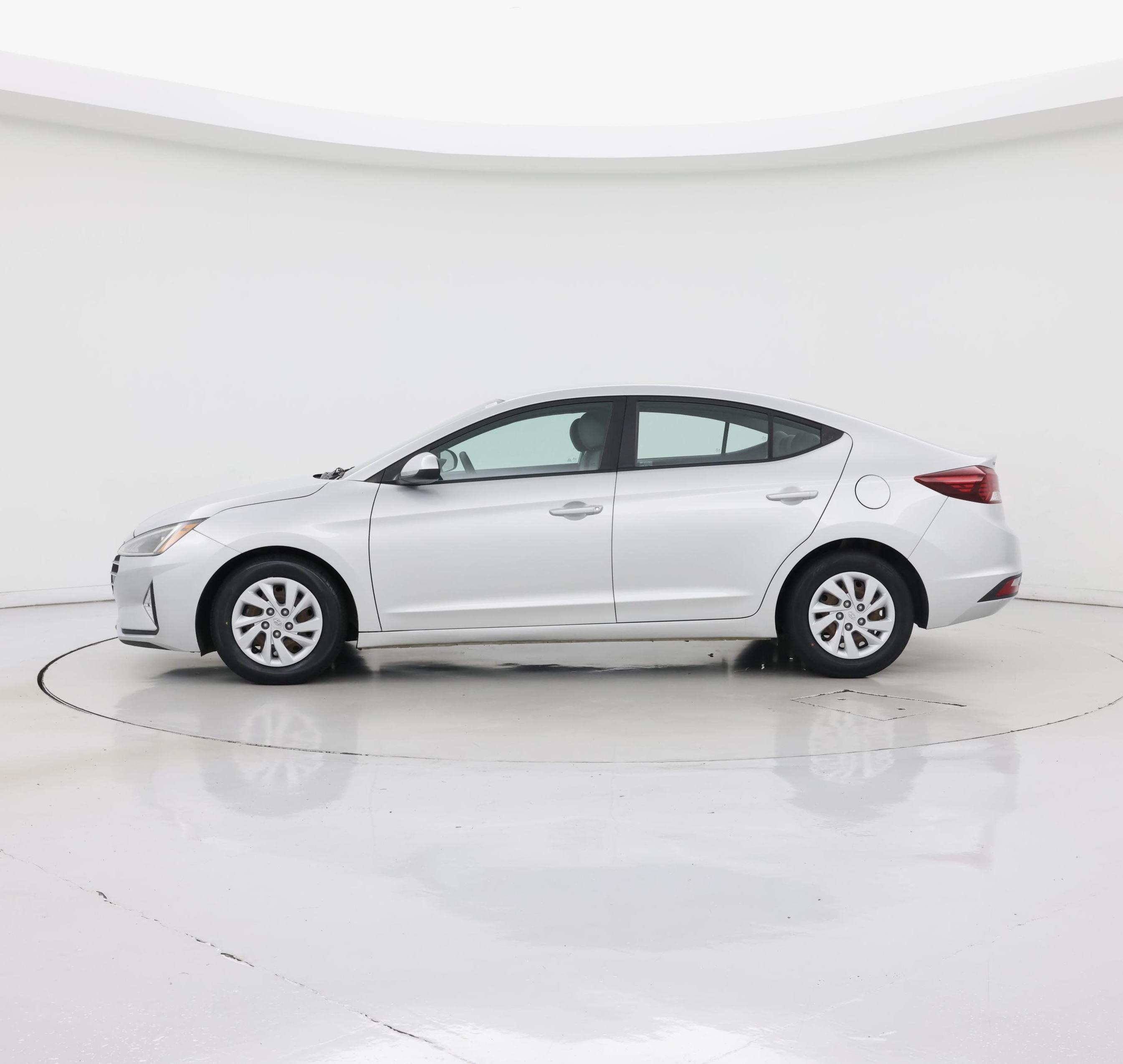 Thumbnail: 2019 Hyundai Elantra - 3