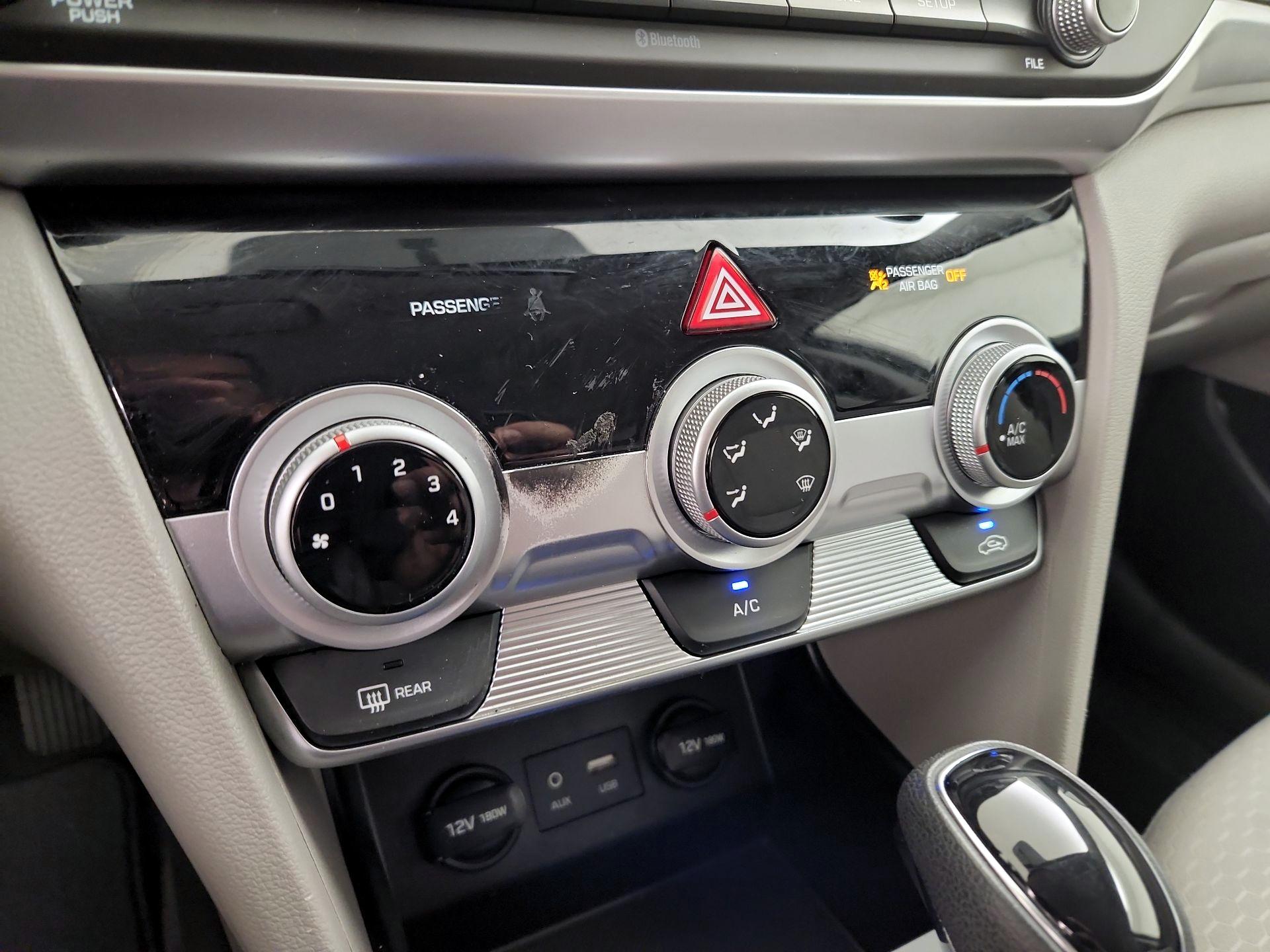 Thumbnail: 2019 Hyundai Elantra - 16