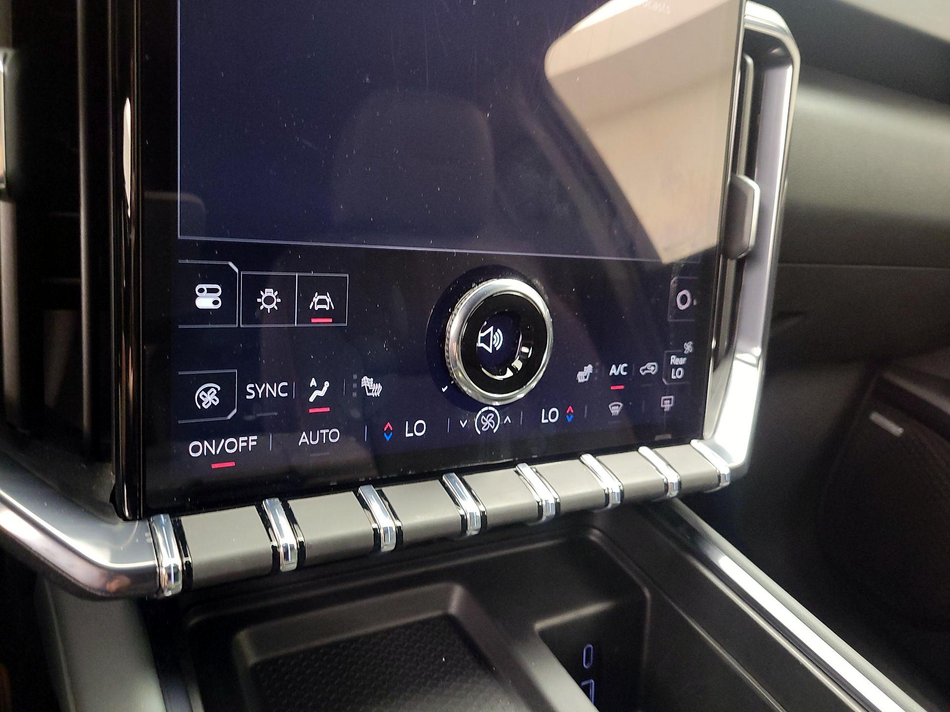 Thumbnail: 2025 GMC Acadia - 16