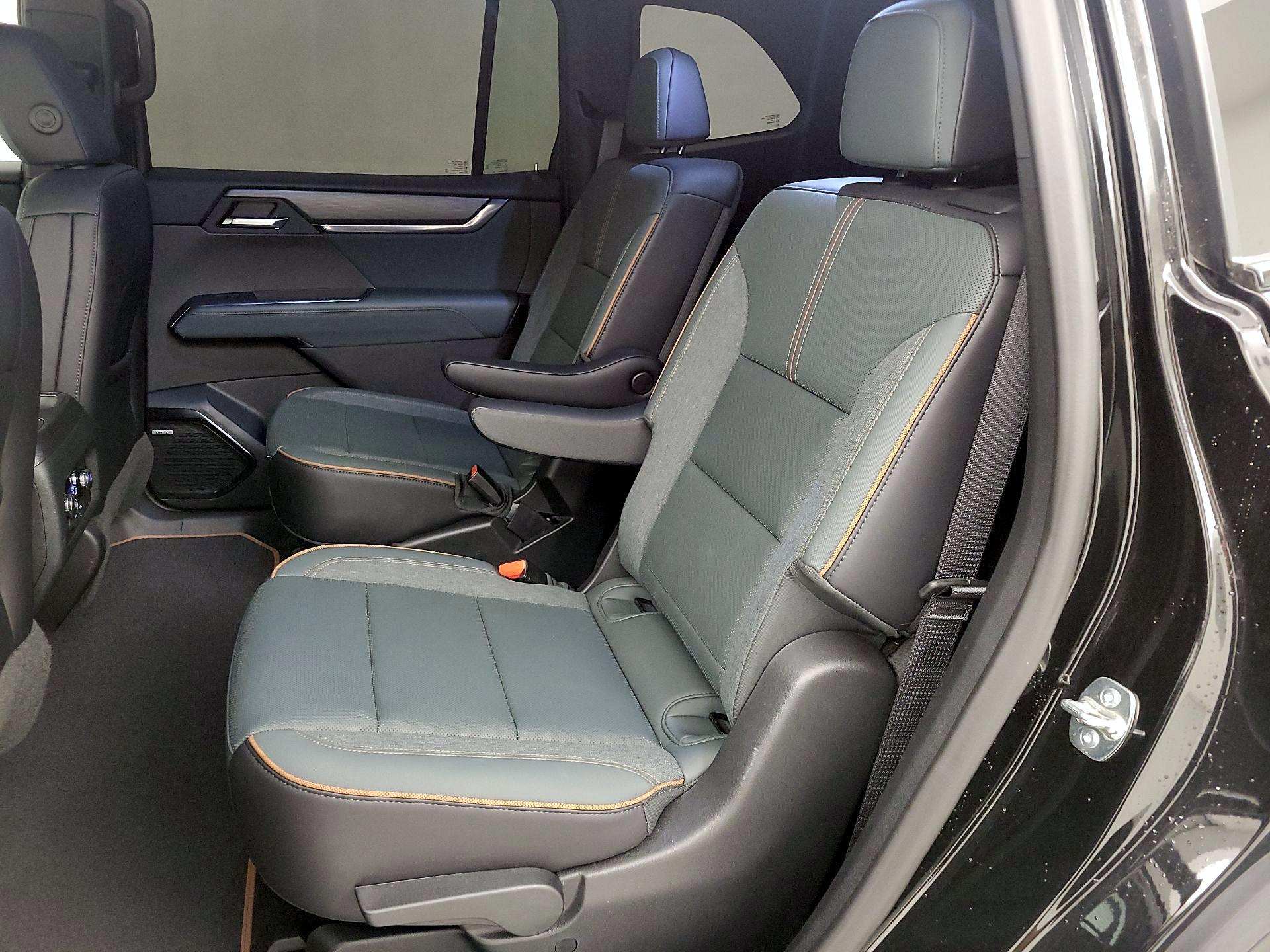 Thumbnail: 2025 GMC Acadia - 19