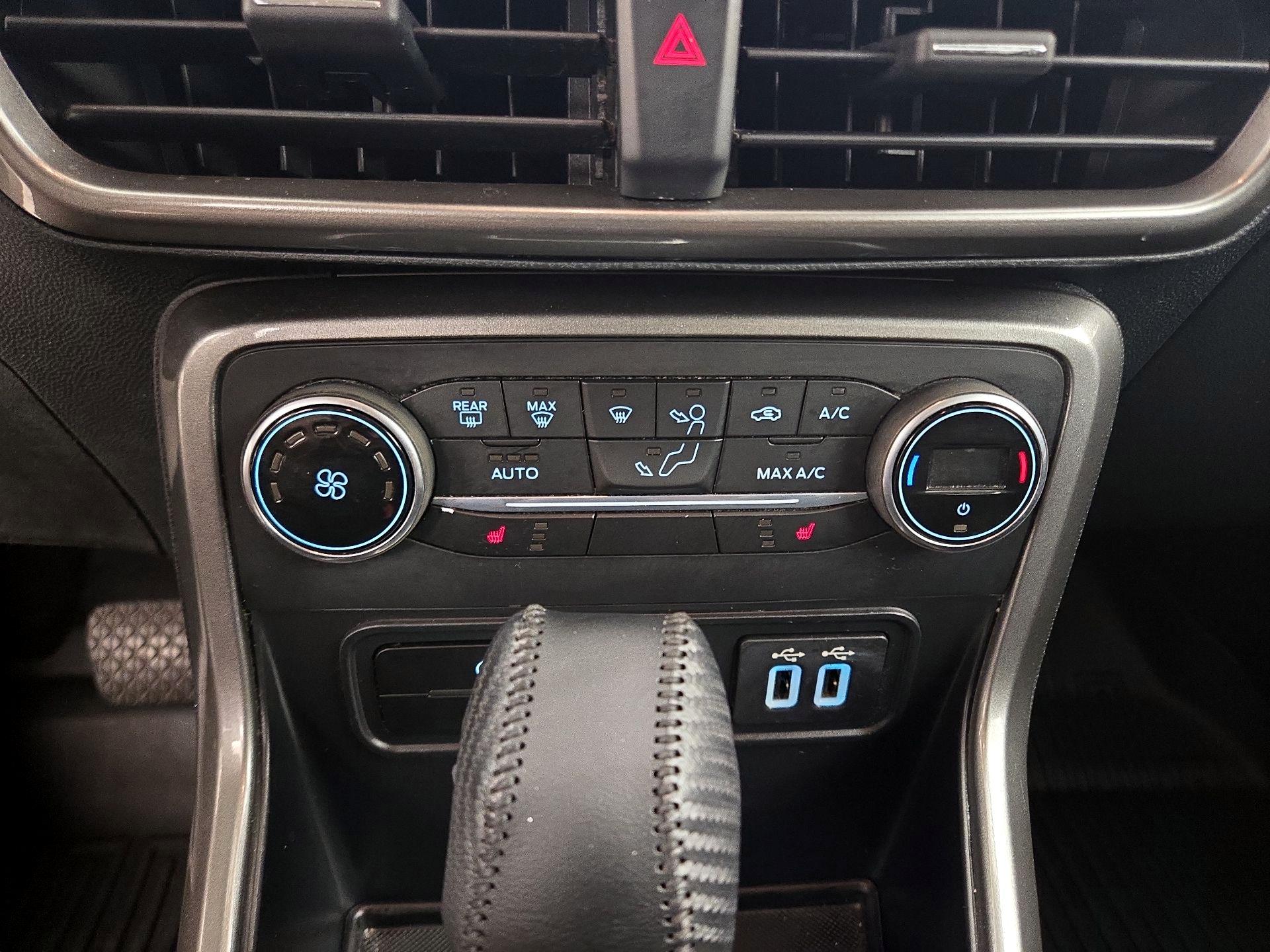 Thumbnail: 2018 Ford EcoSport - 16