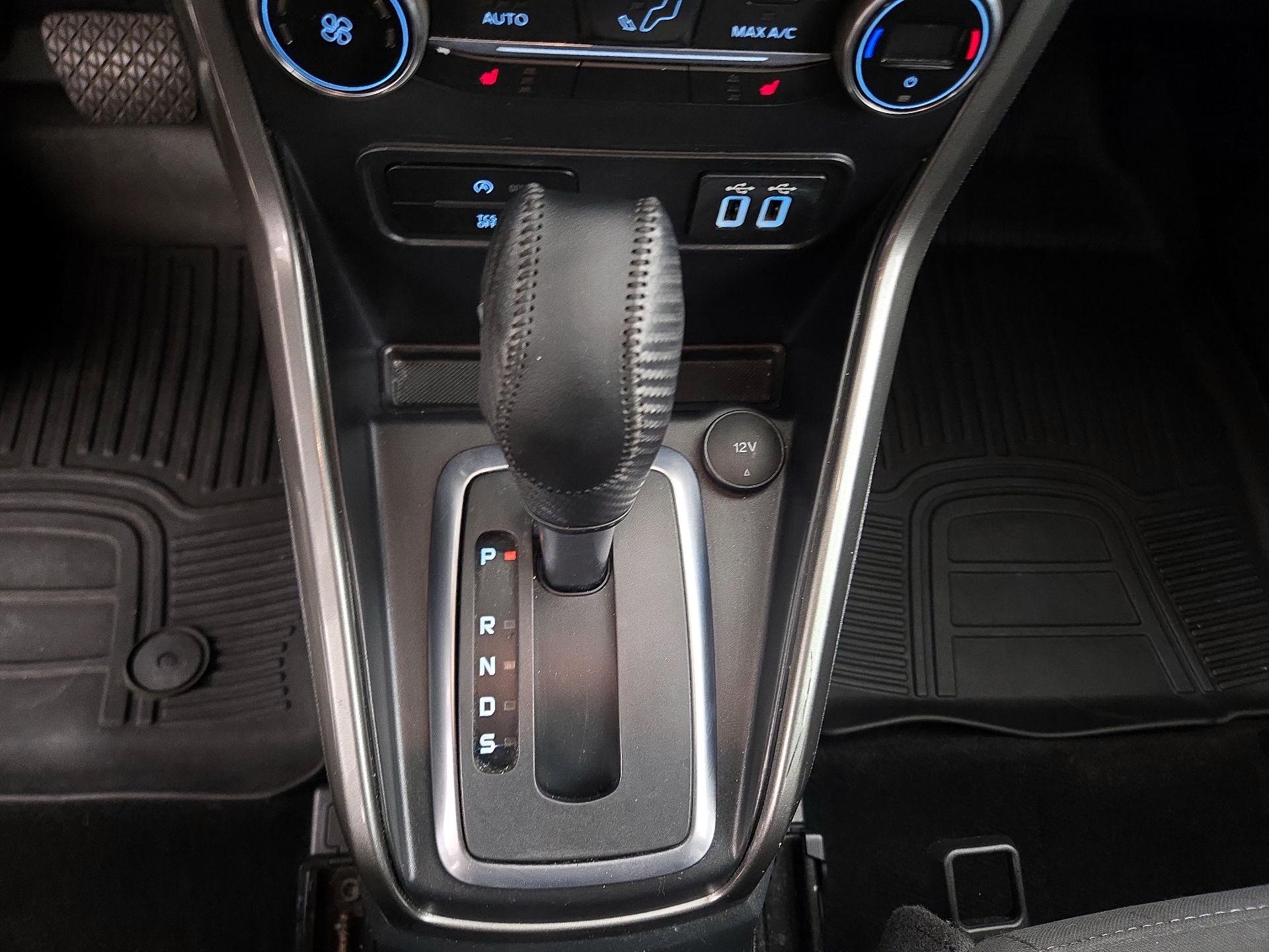 Thumbnail: 2018 Ford EcoSport - 17