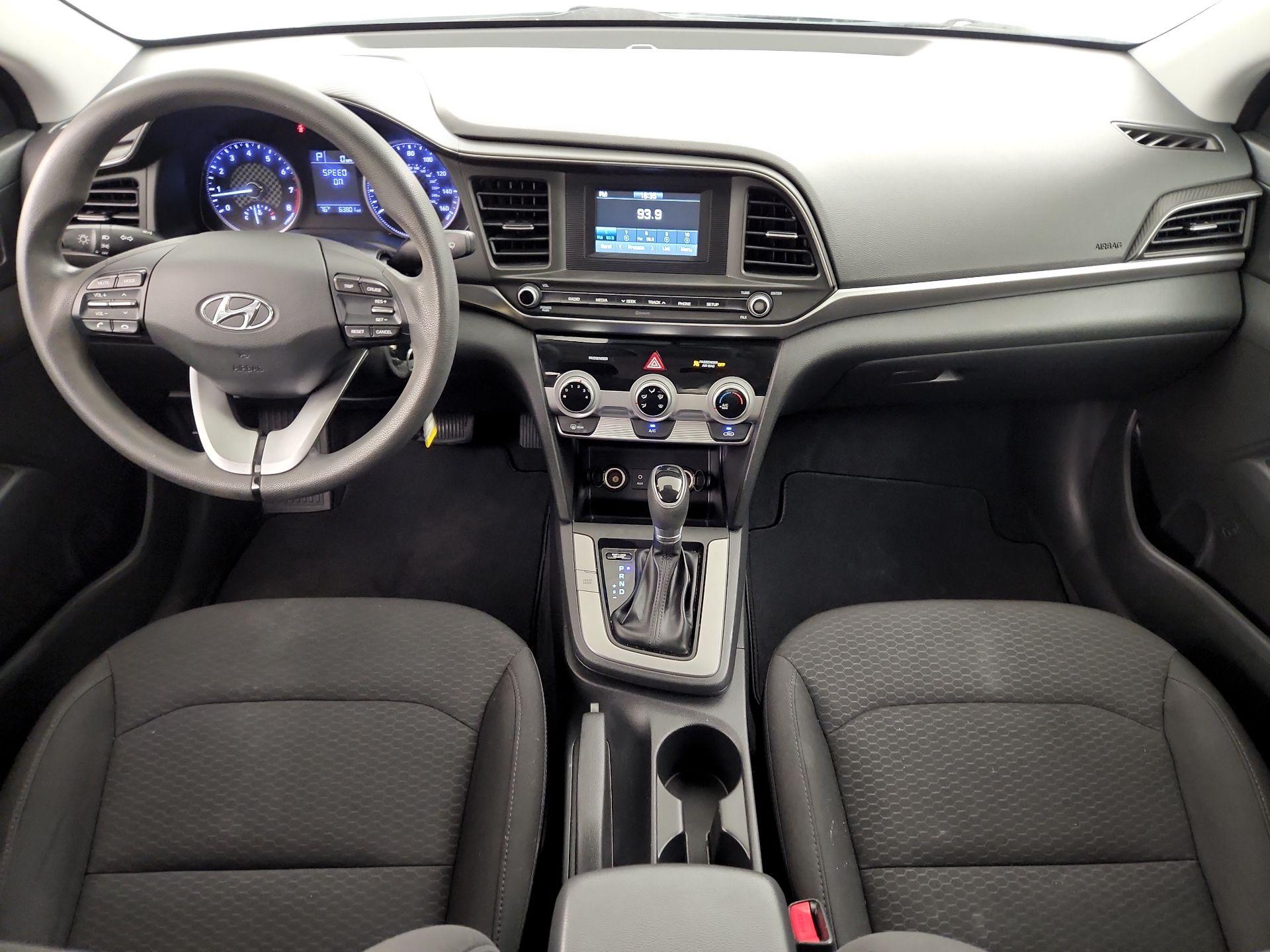 Thumbnail: 2019 Hyundai Elantra - 9