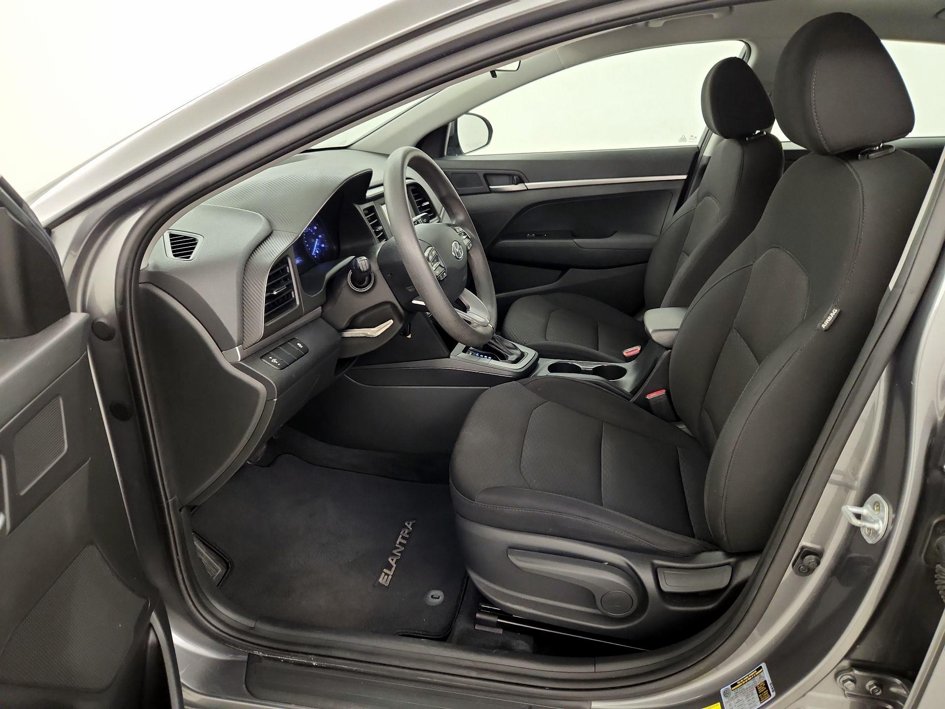 Thumbnail: 2019 Hyundai Elantra - 11