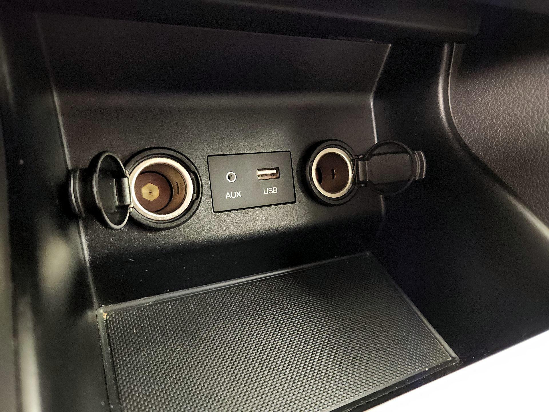 Thumbnail: 2019 Hyundai Elantra - 18