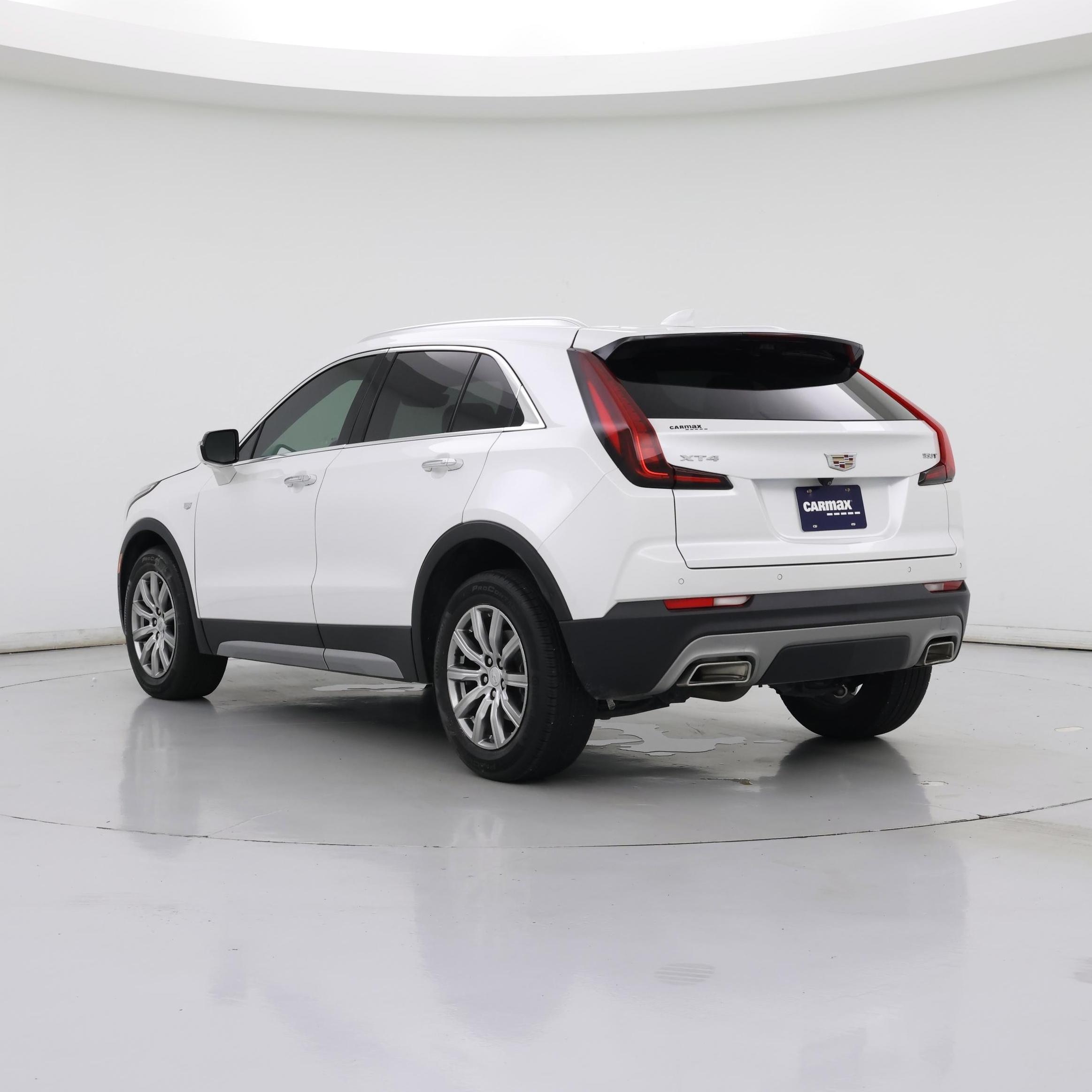 Thumbnail: 2022 Cadillac XT4 - 2