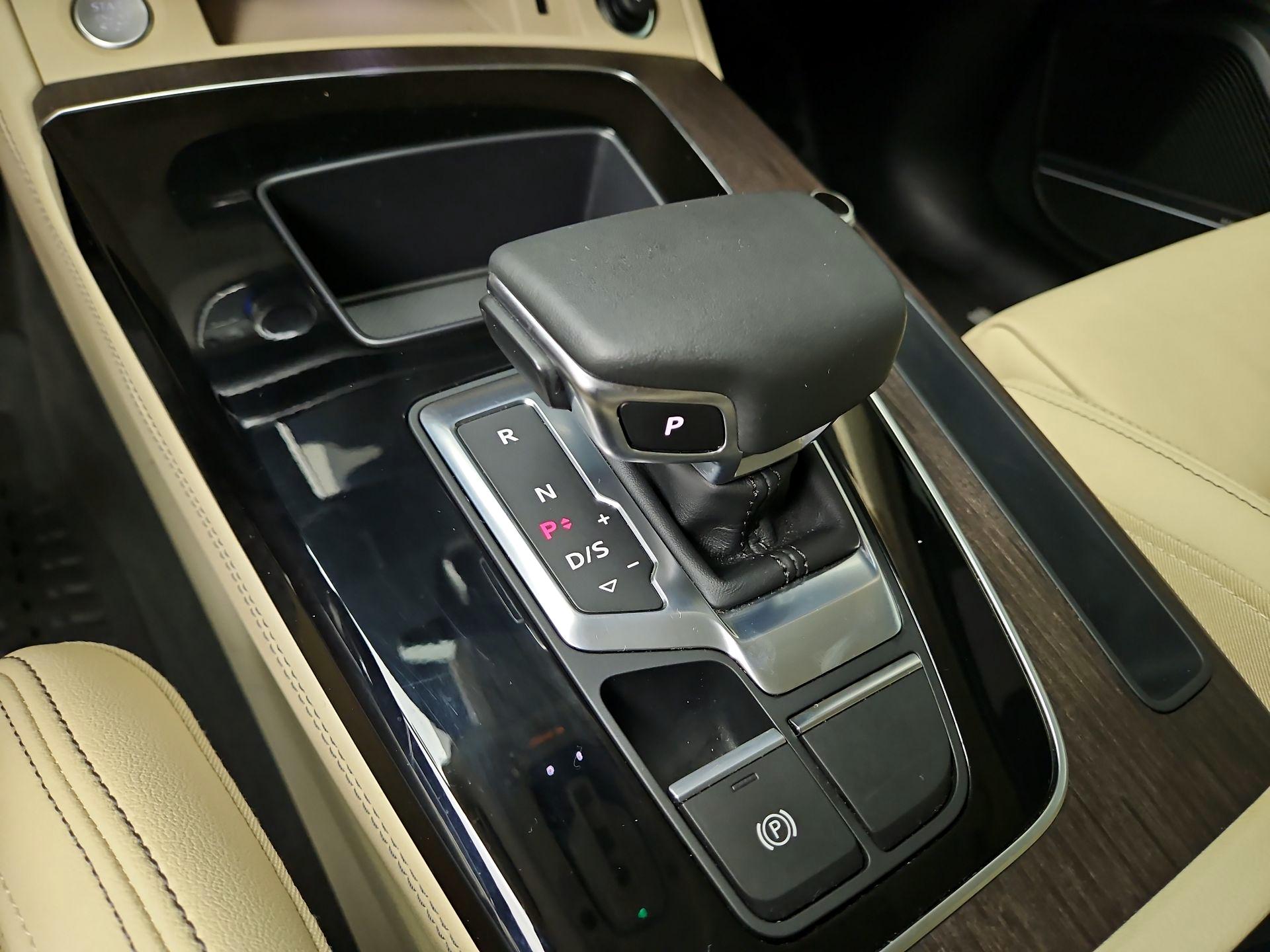 Thumbnail: 2024 Audi Q5 - 17