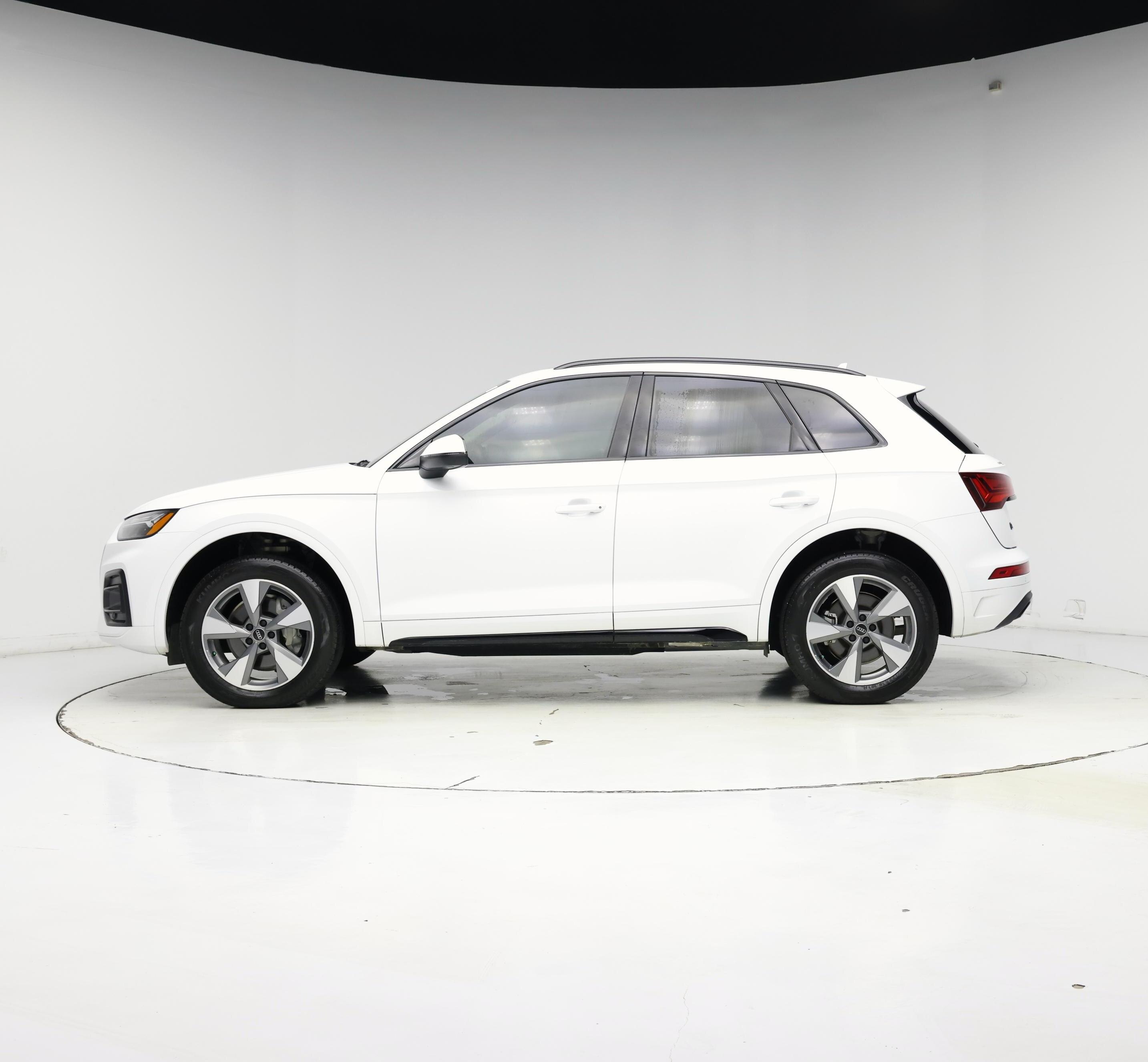 Thumbnail: 2024 Audi Q5 - 3