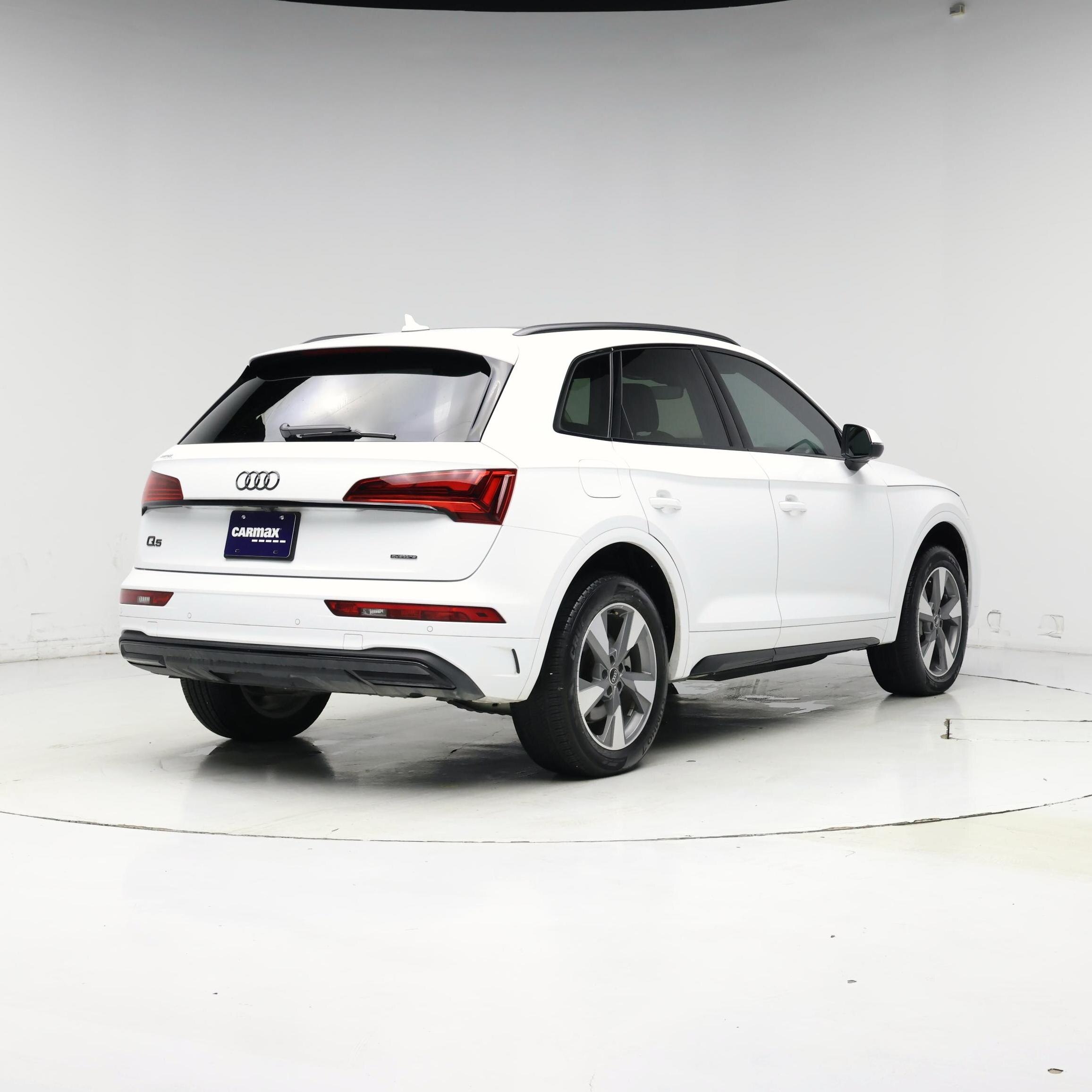 Thumbnail: 2024 Audi Q5 - 8