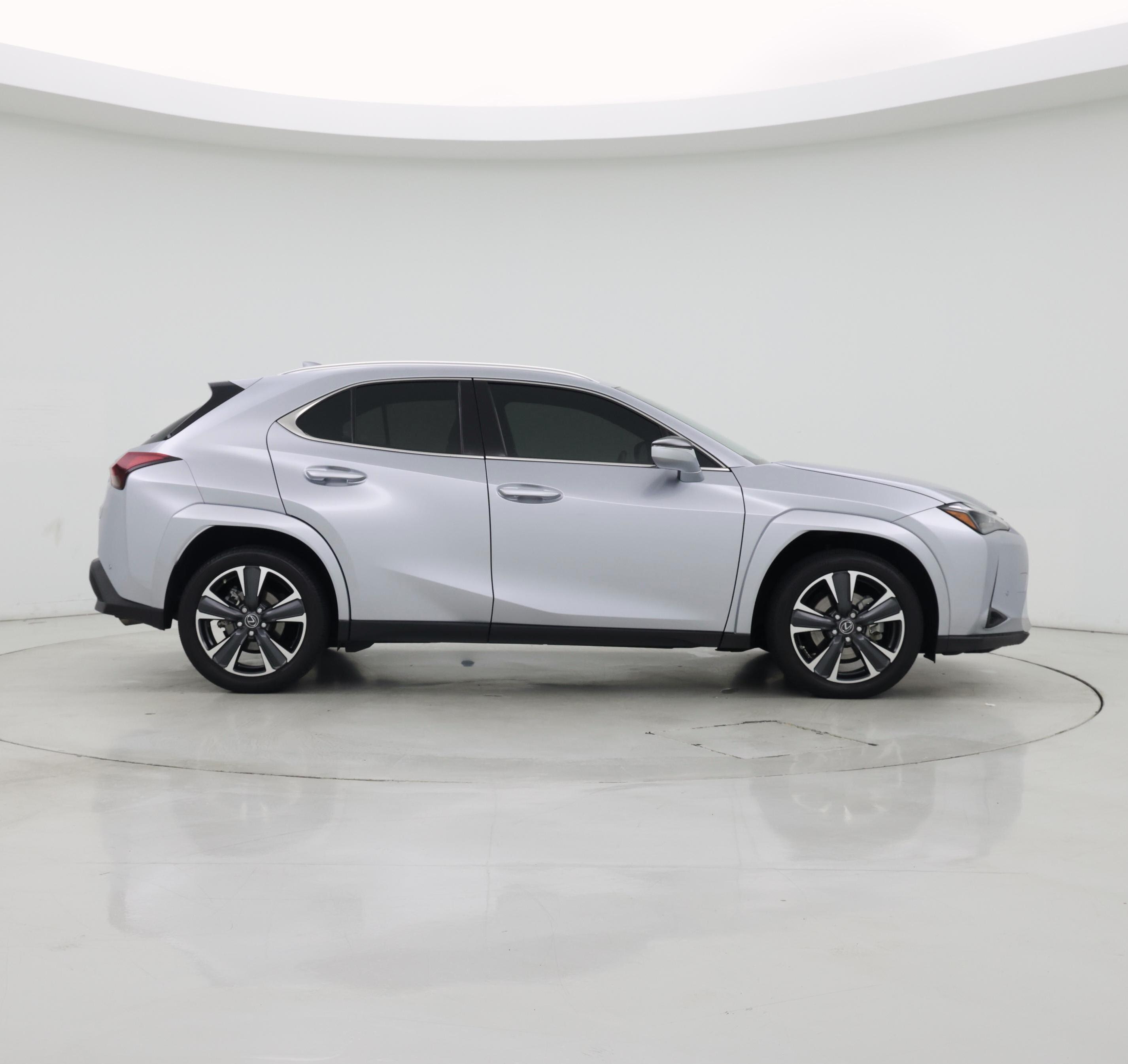 Thumbnail: 2023 Lexus UX - 7