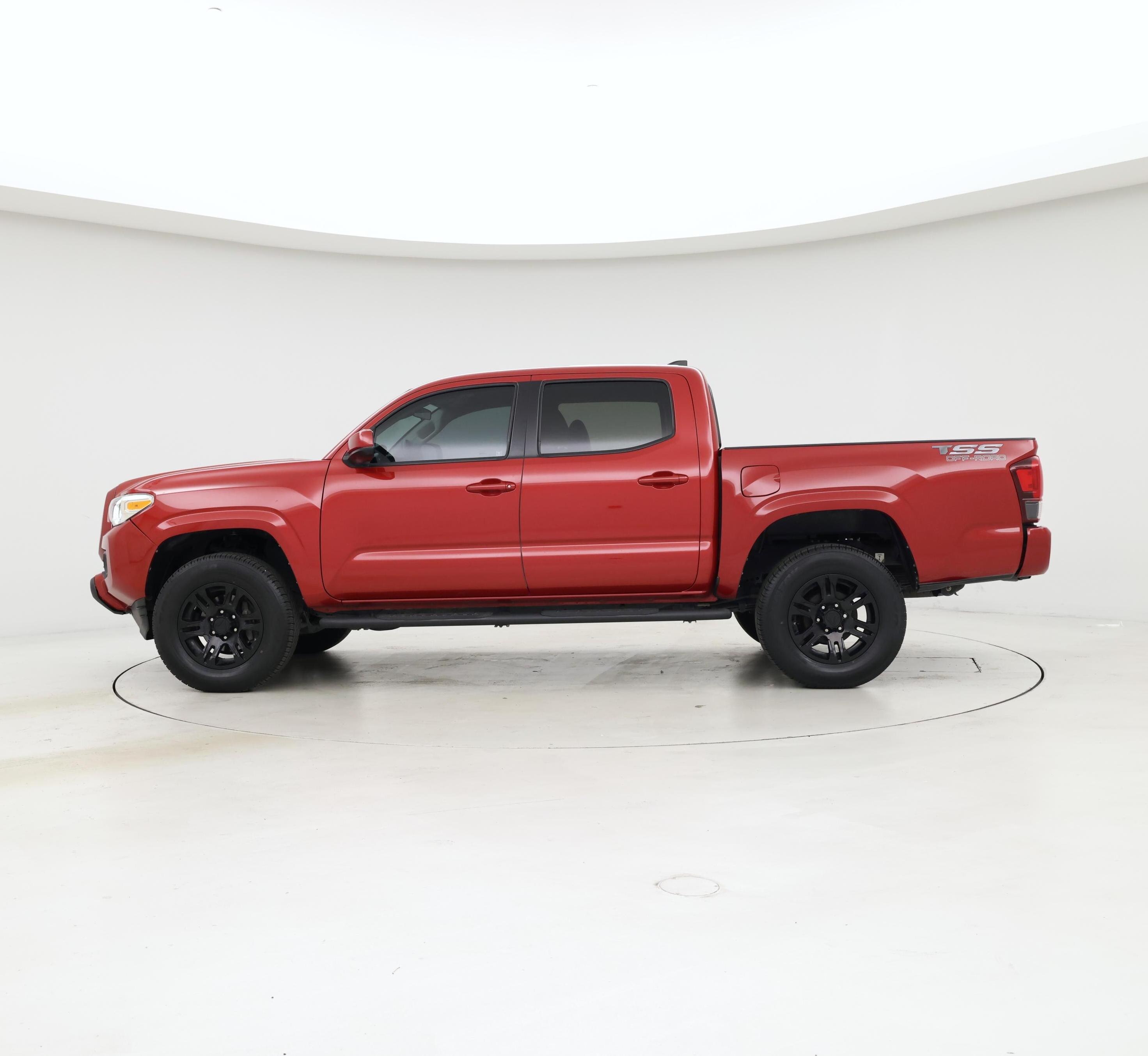 Thumbnail: 2019 Toyota Tacoma - 3