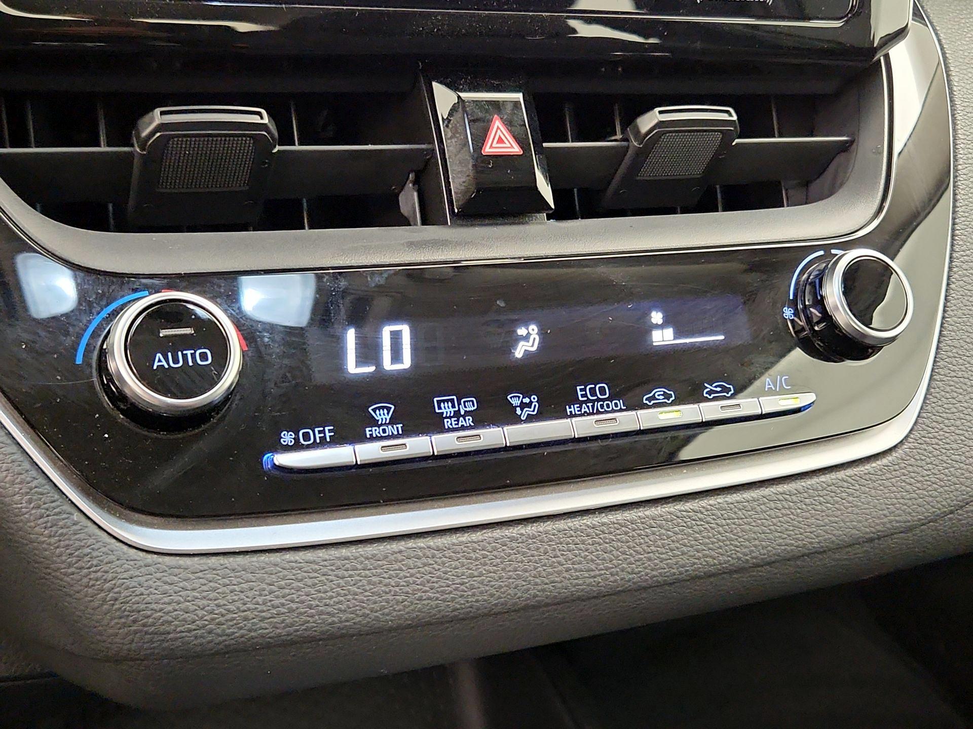 Thumbnail: 2021 Toyota Corolla - 16