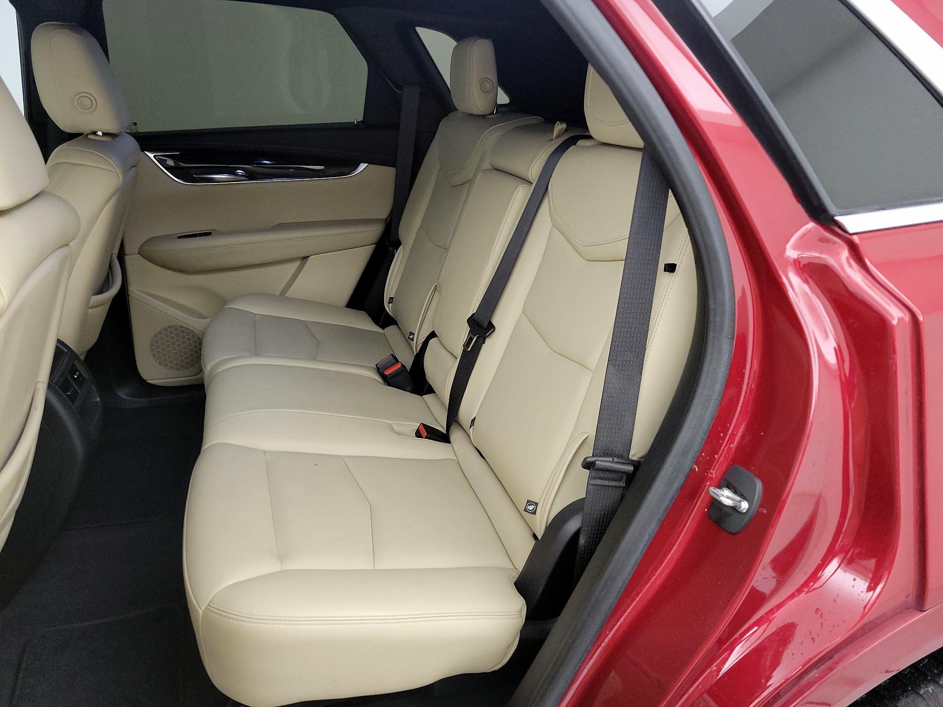 Thumbnail: 2019 Cadillac XT5 - 19