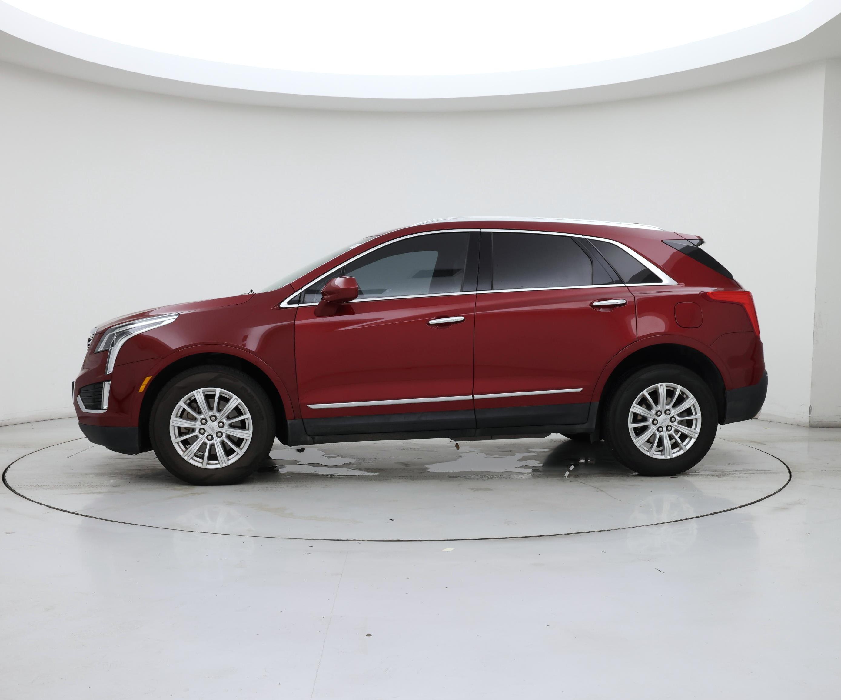 Thumbnail: 2019 Cadillac XT5 - 3