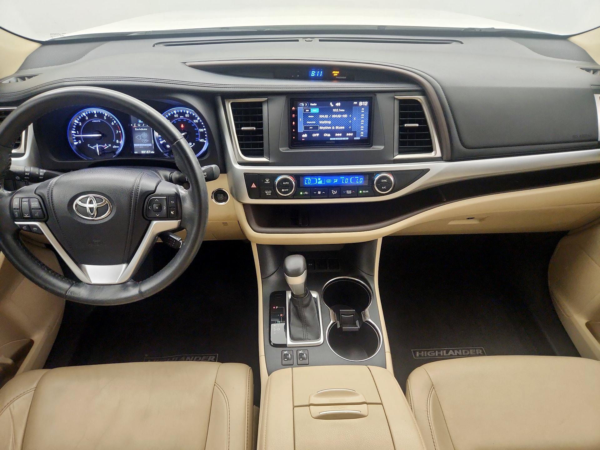 Thumbnail: 2014 Toyota Highlander - 9