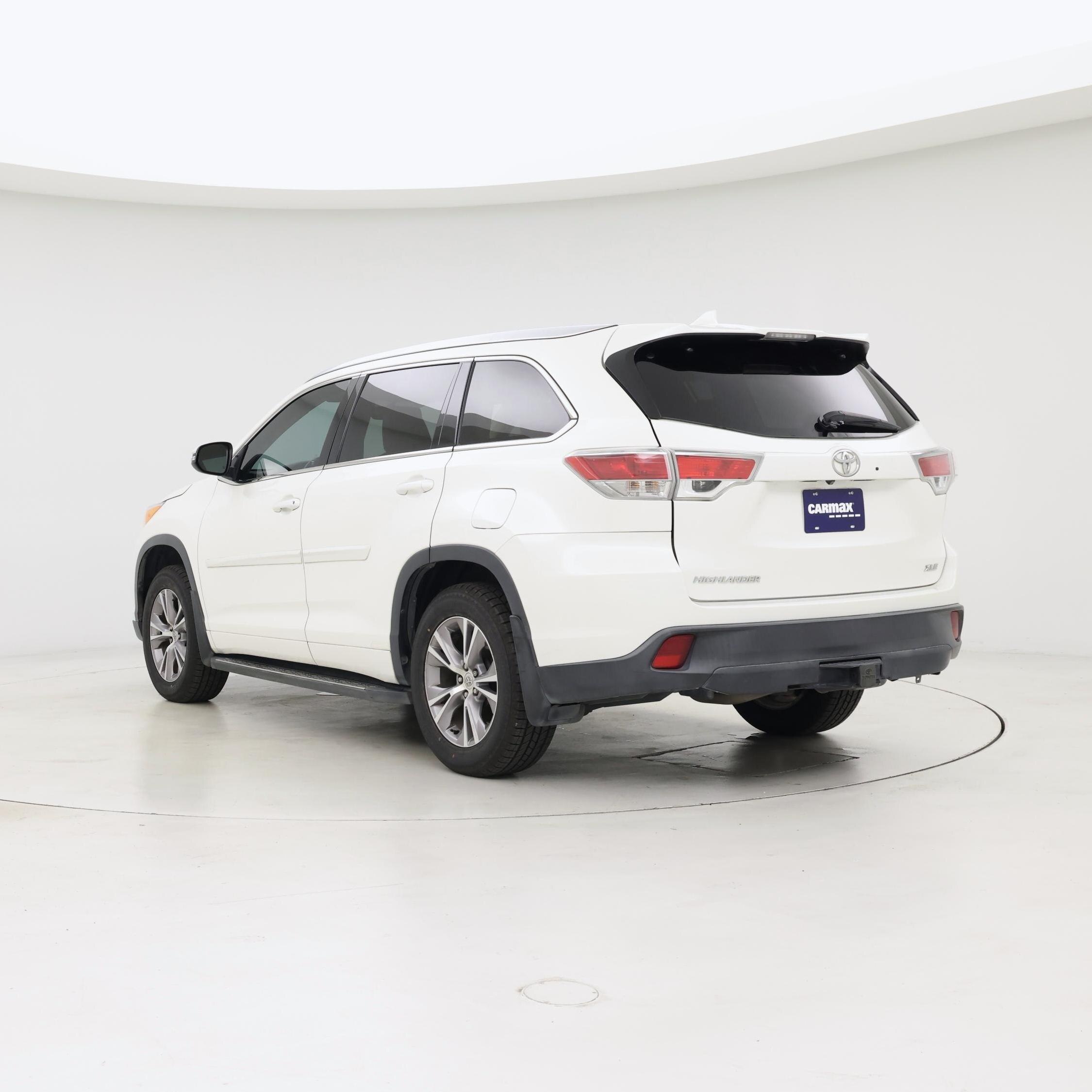 Thumbnail: 2014 Toyota Highlander - 2