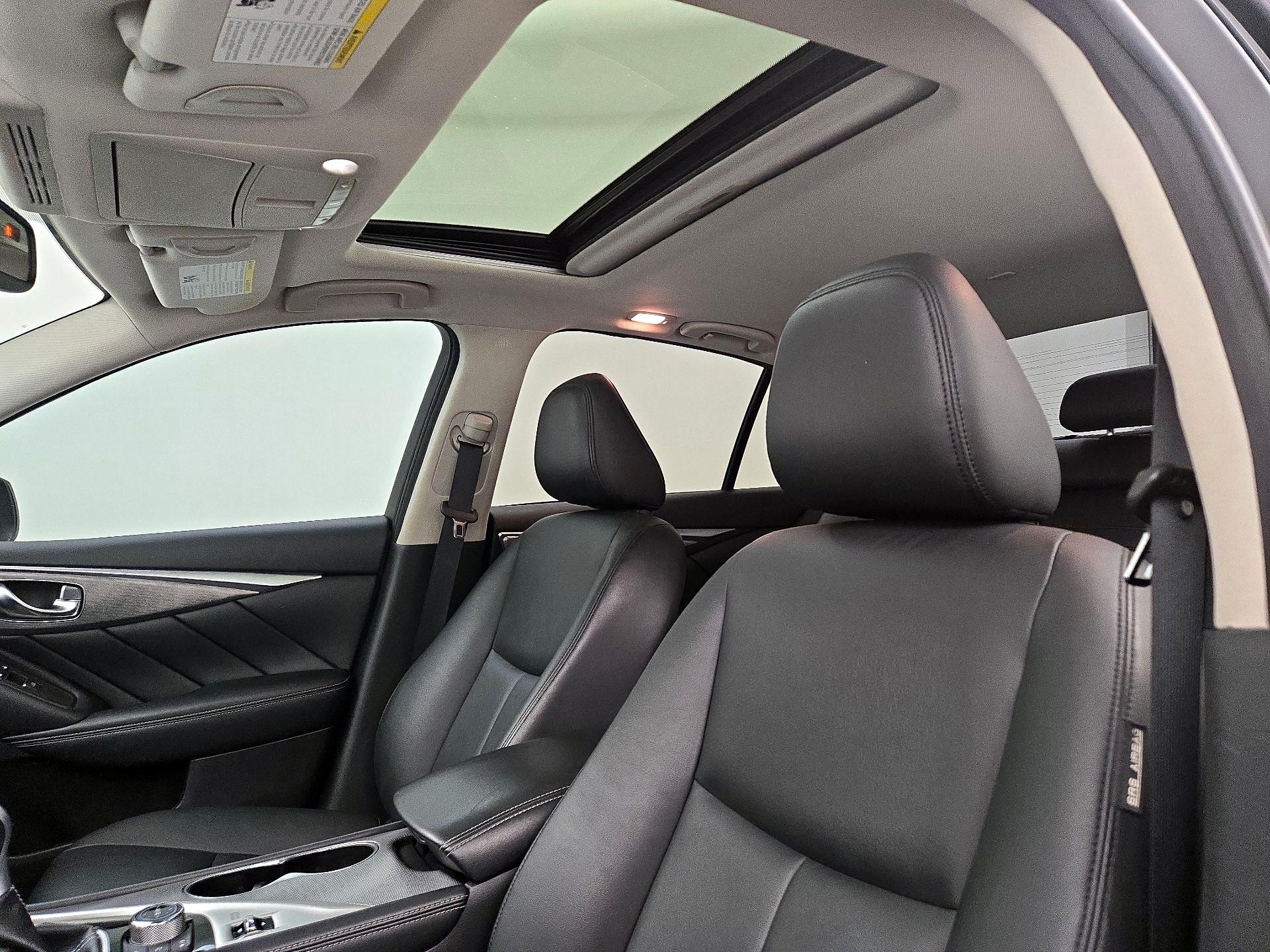Thumbnail: 2016 INFINITI Q50 - 19