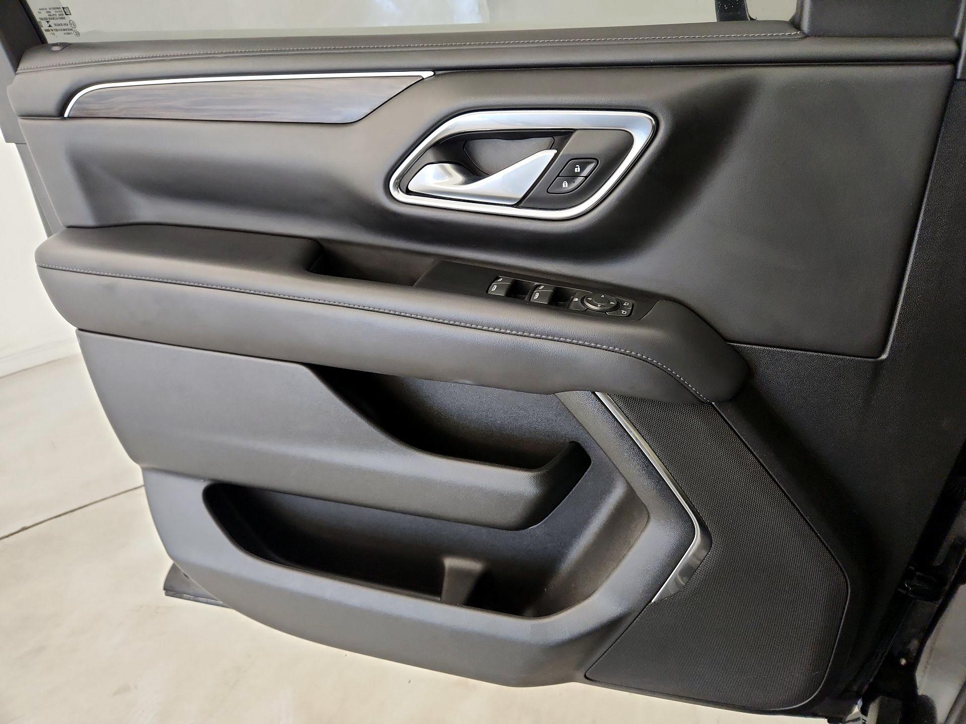 Thumbnail: 2022 Chevrolet Tahoe - 12