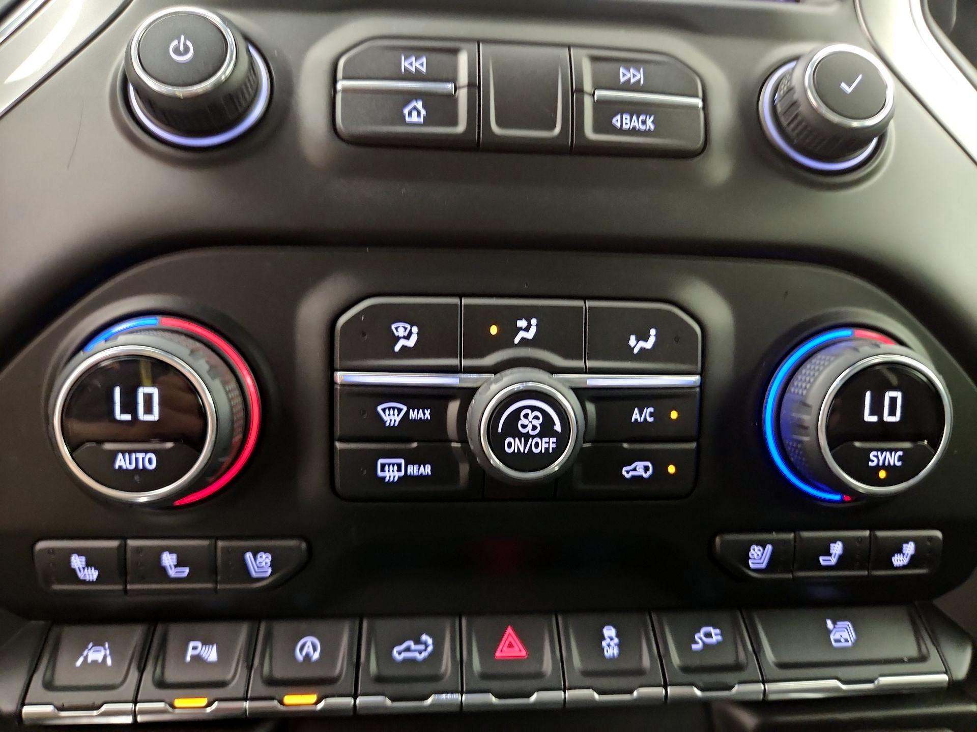 Thumbnail: 2019 Chevrolet Silverado 1500 - 16