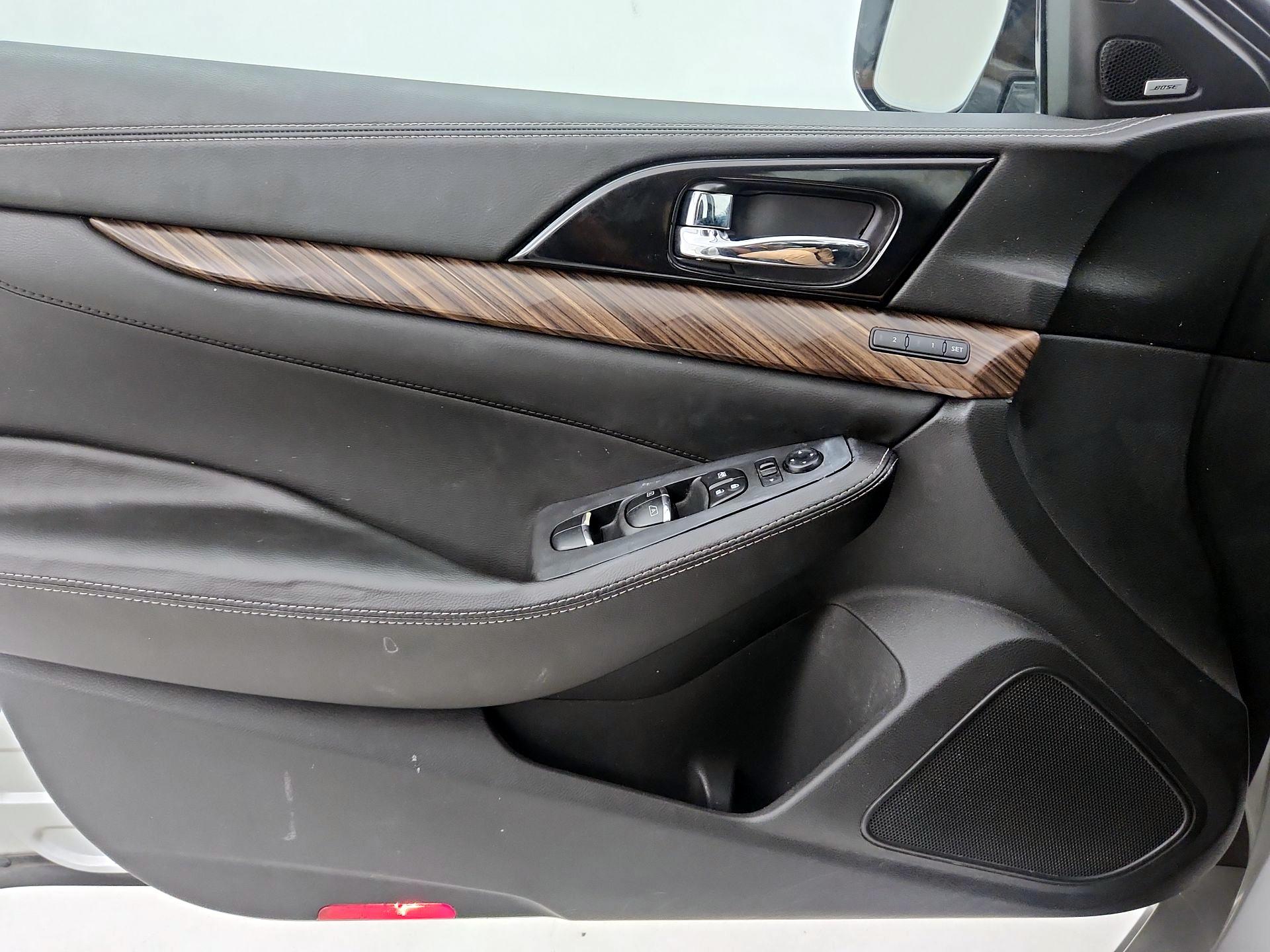 Thumbnail: 2017 Nissan Maxima - 12