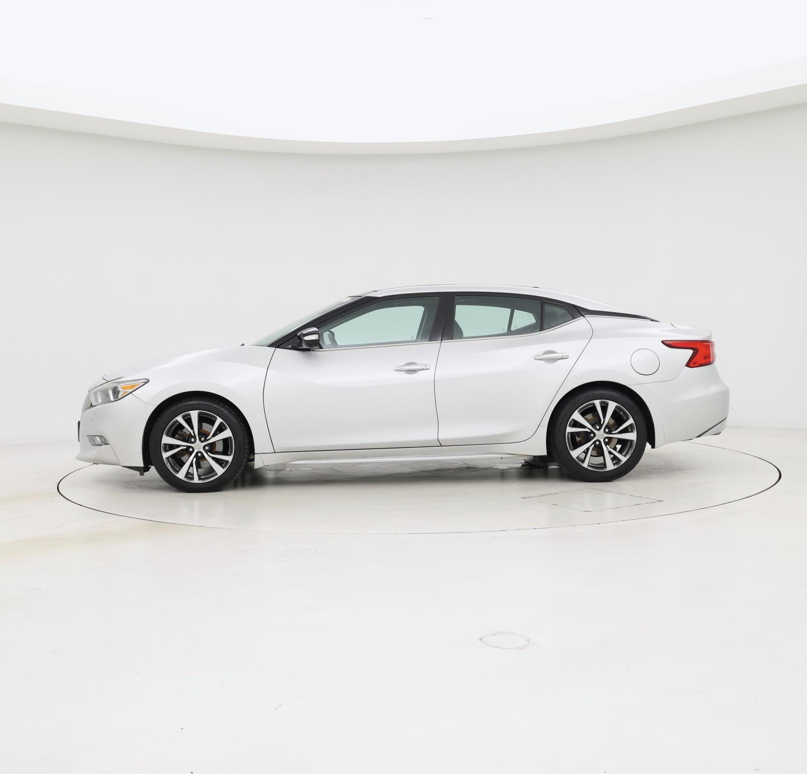 Thumbnail: 2017 Nissan Maxima - 3