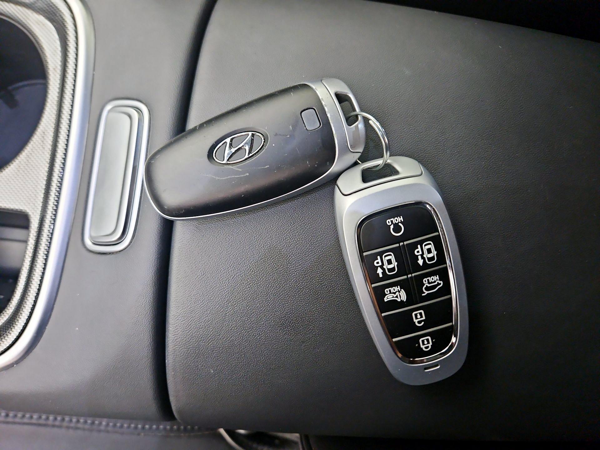 Thumbnail: 2023 Hyundai Santa Fe - 20