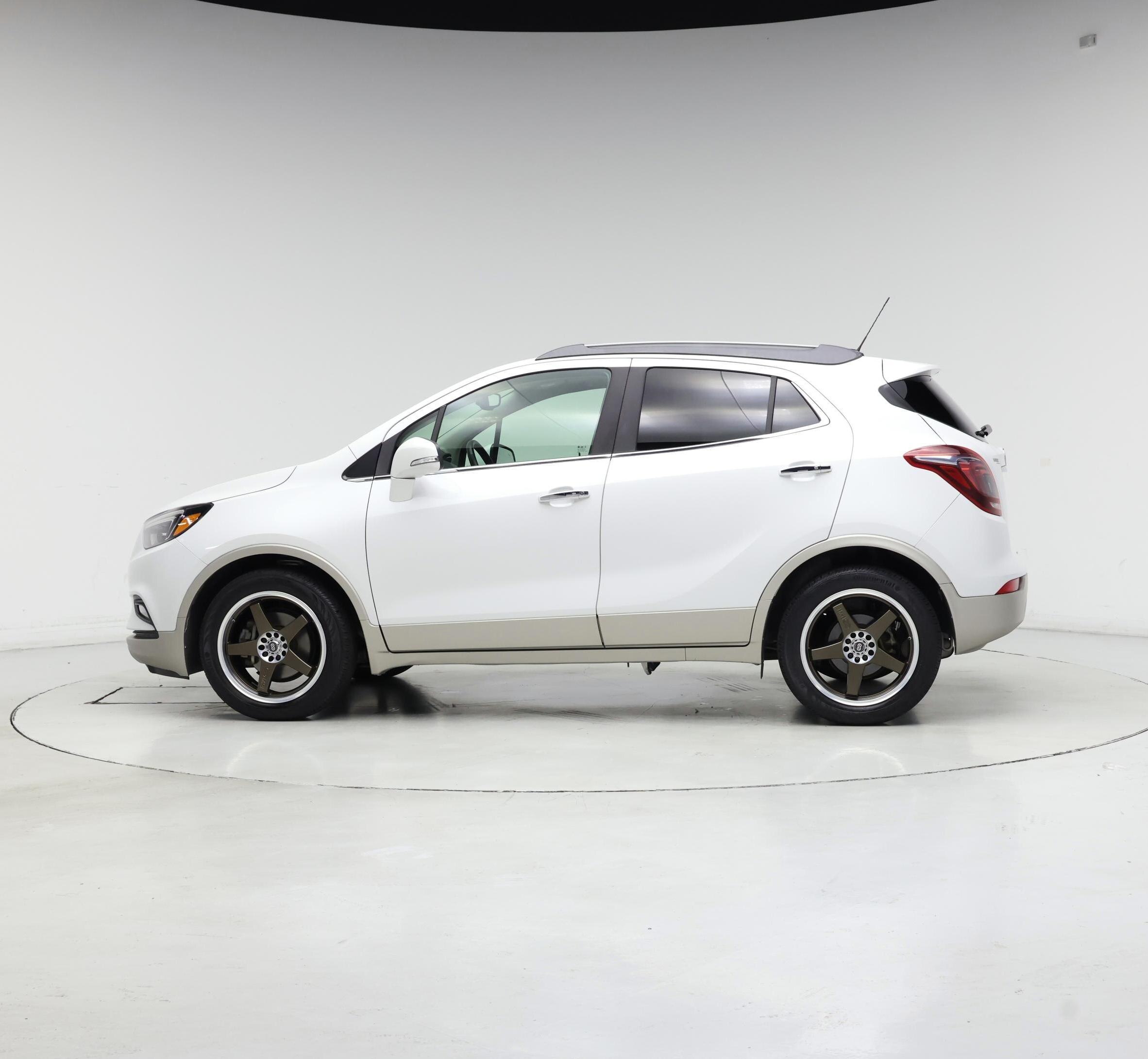 Thumbnail: 2017 Buick Encore - 3