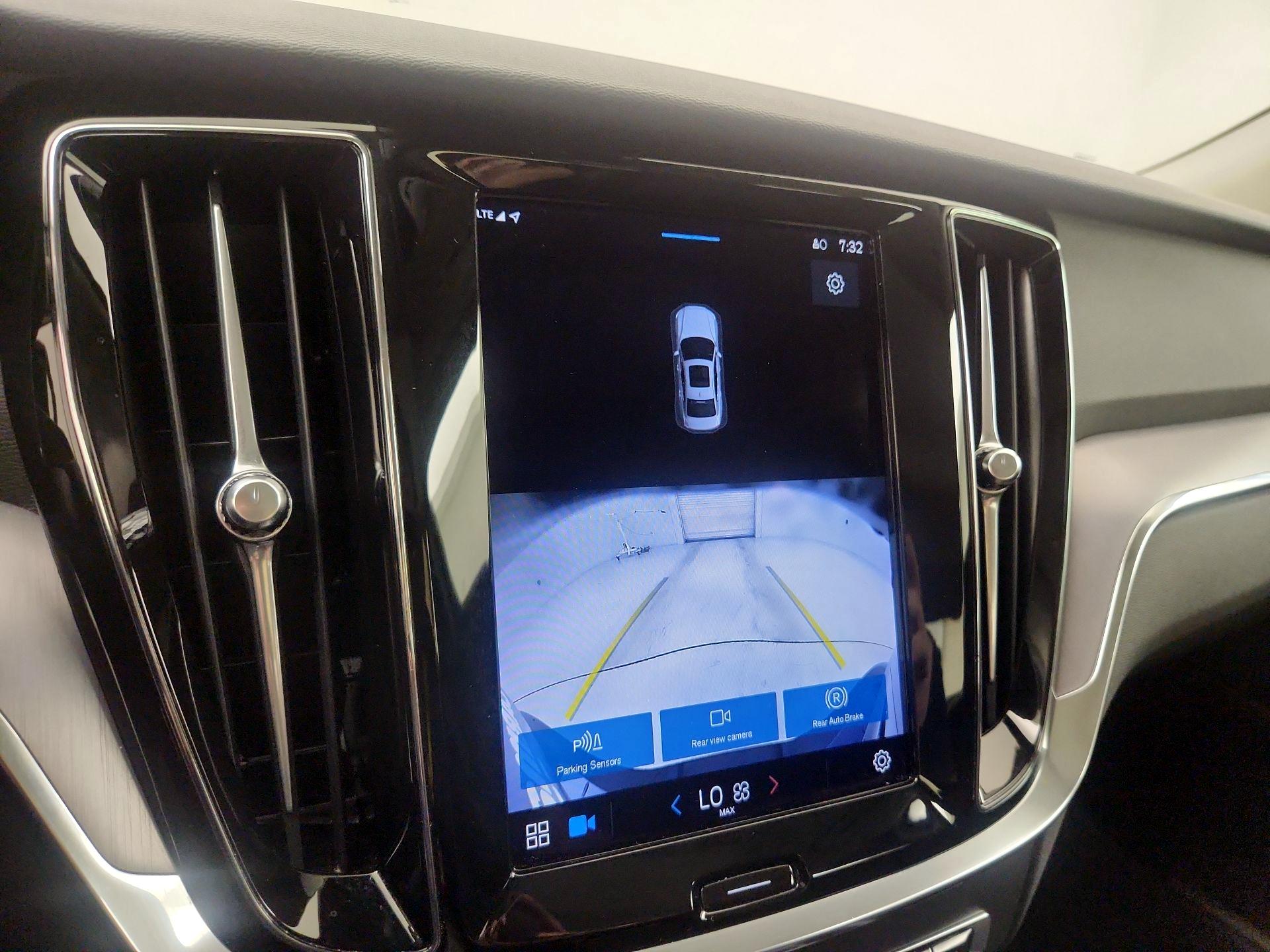 Thumbnail: 2024 Volvo S60 - 13