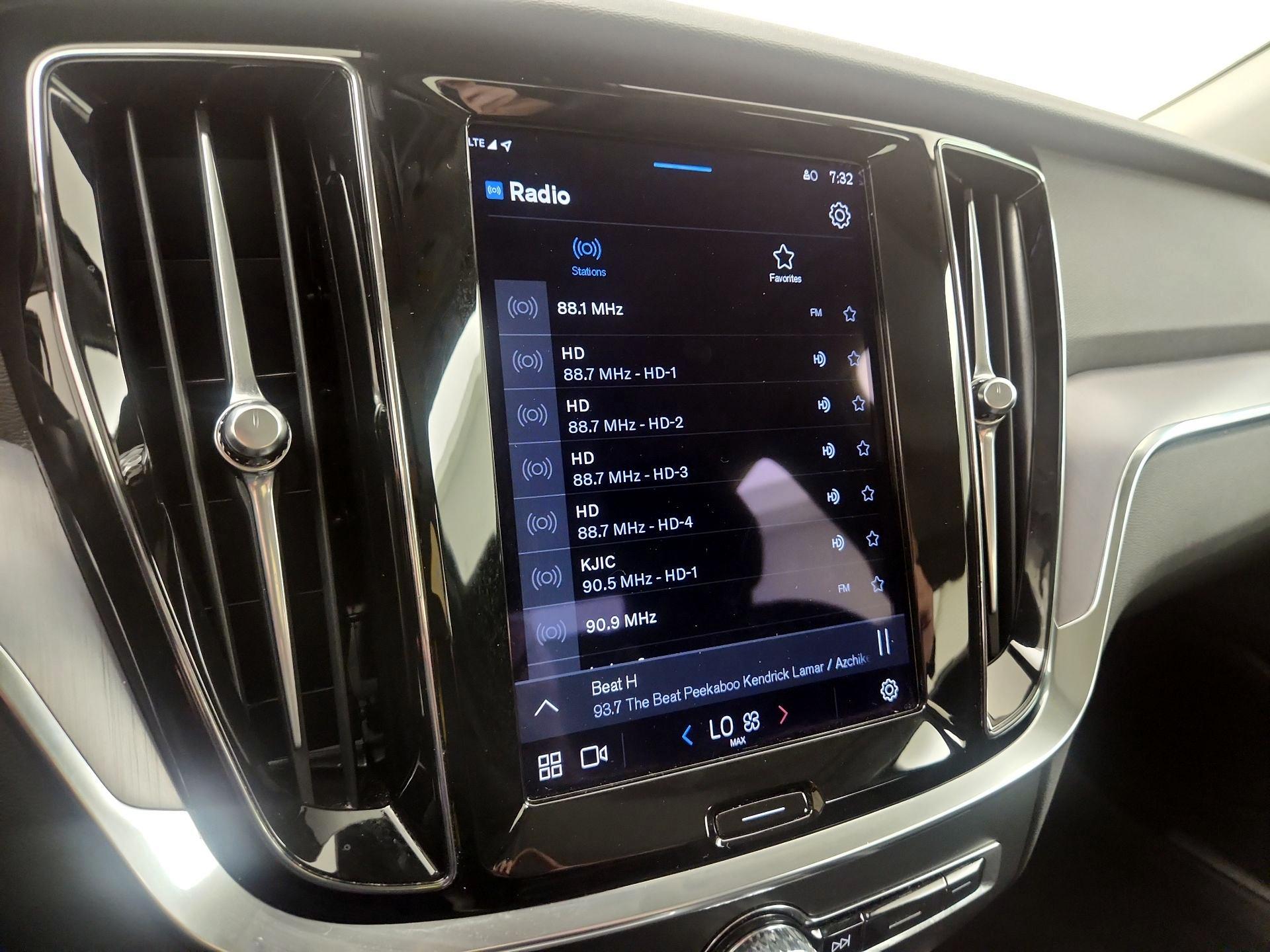 Thumbnail: 2024 Volvo S60 - 14