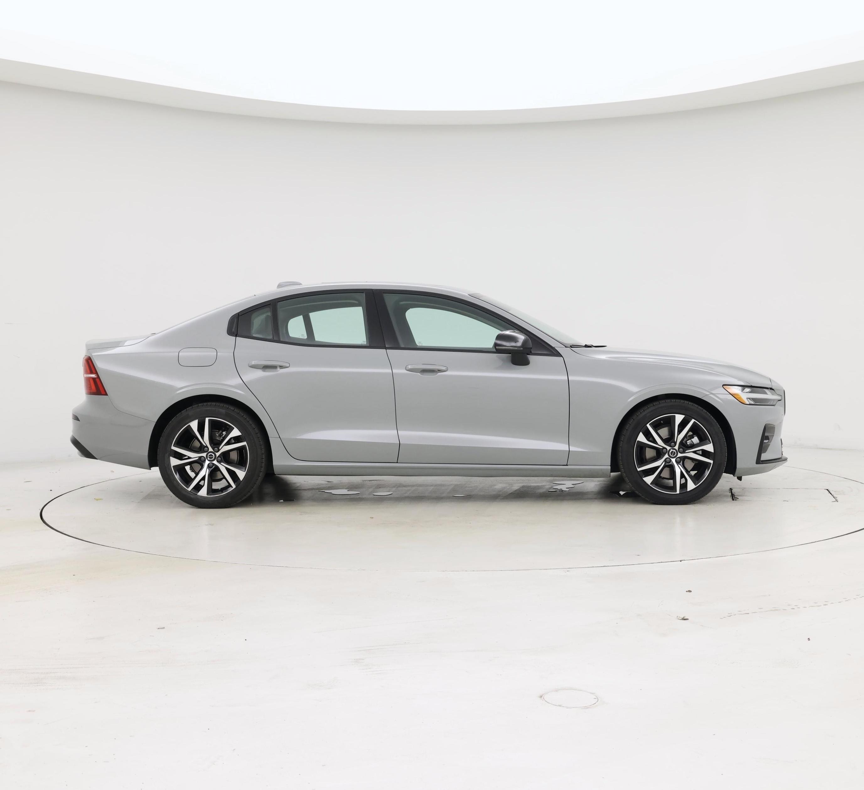 Thumbnail: 2024 Volvo S60 - 7