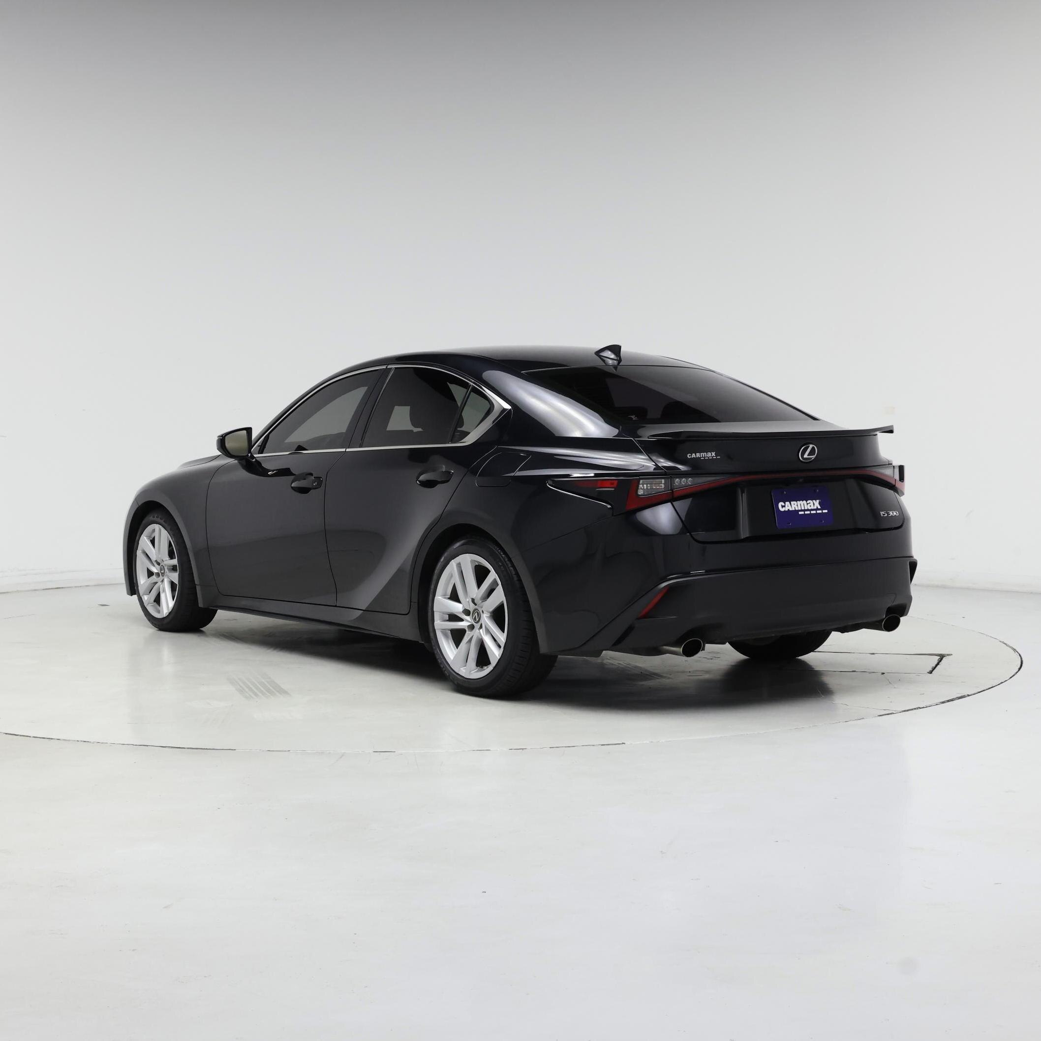 Thumbnail: 2021 Lexus IS - 2