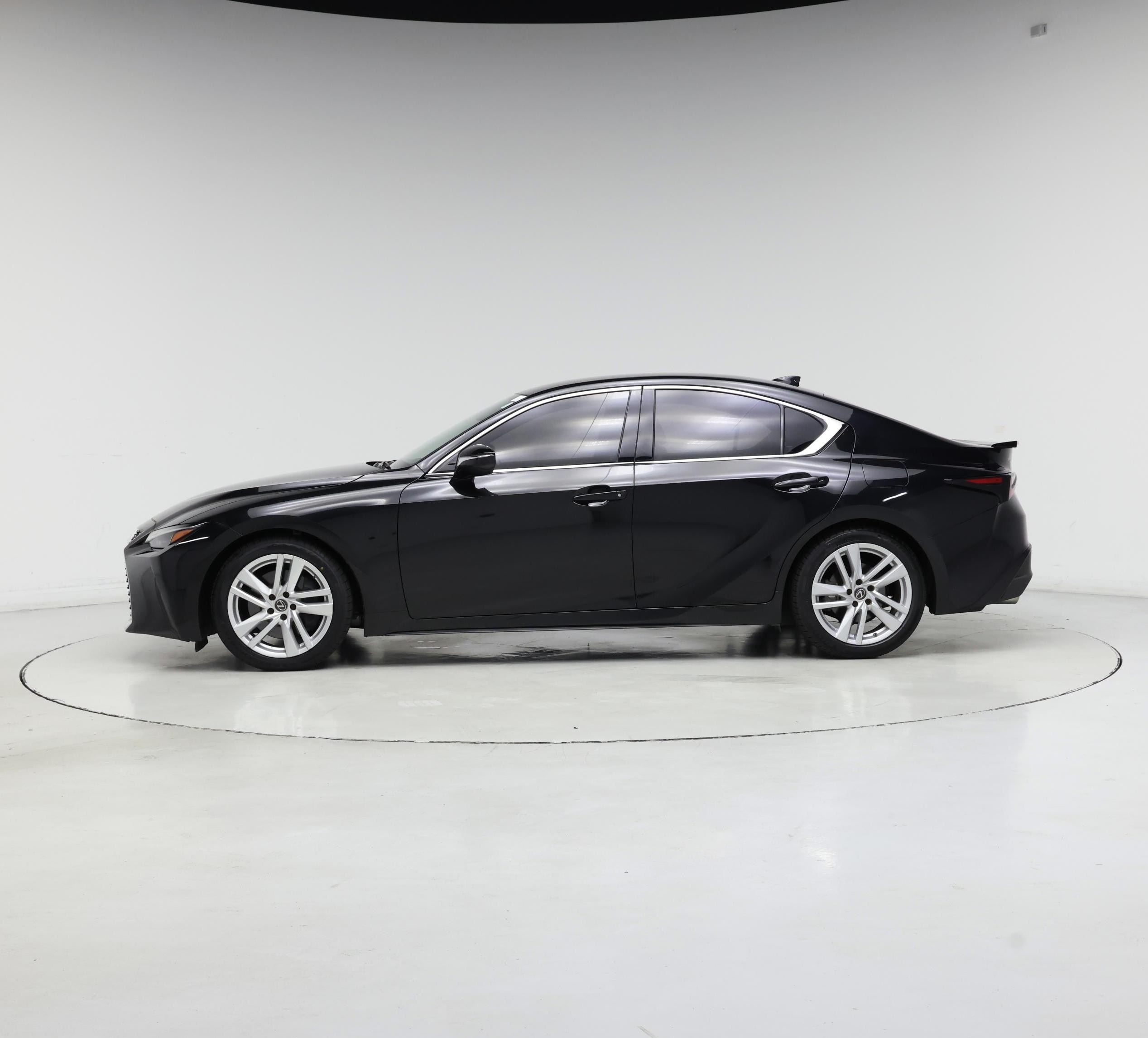 Thumbnail: 2021 Lexus IS - 3